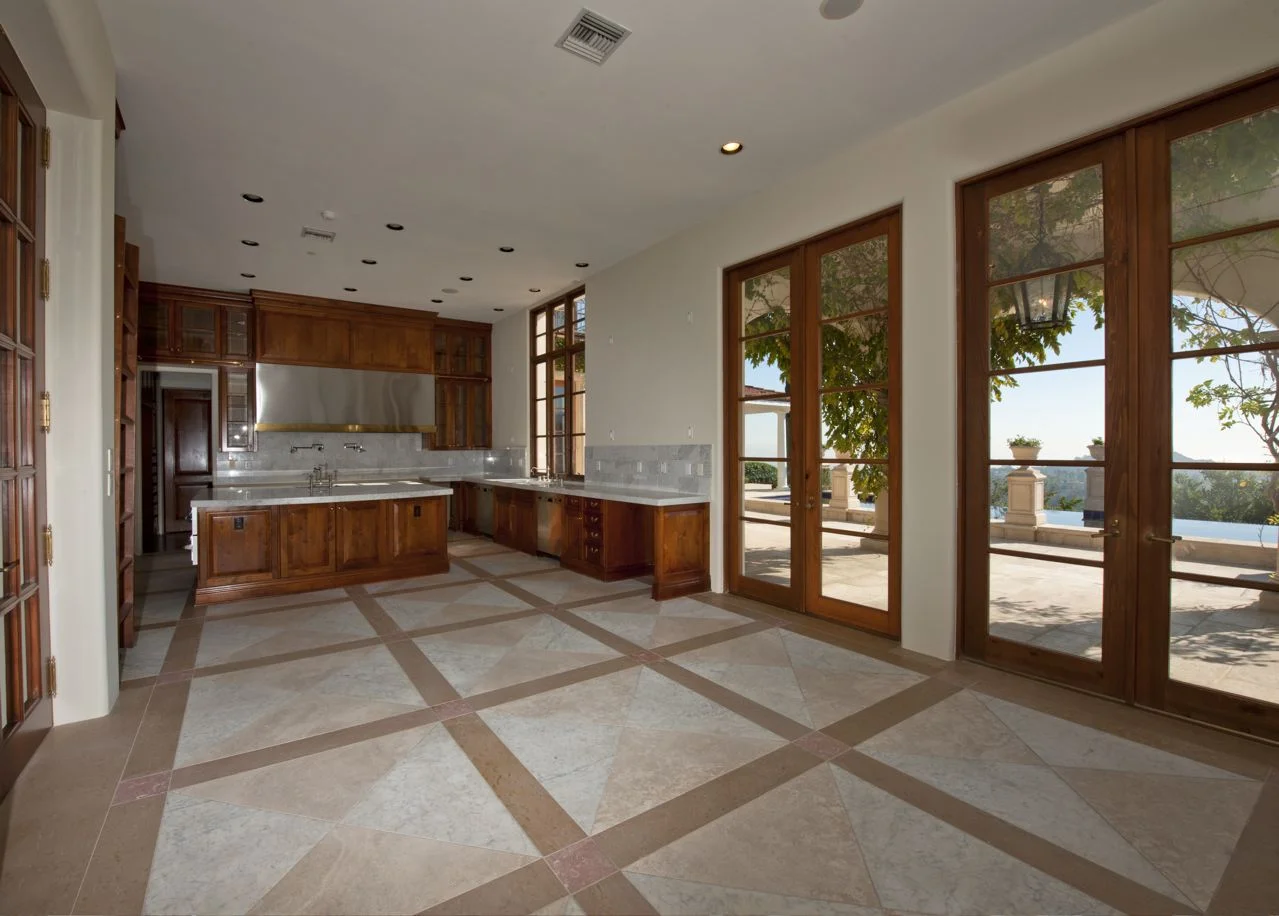 Kitchen//Cusine