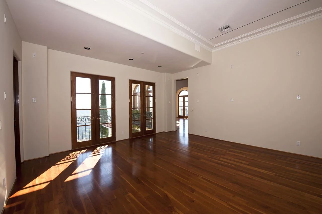 Master bedroom//Chambre principale