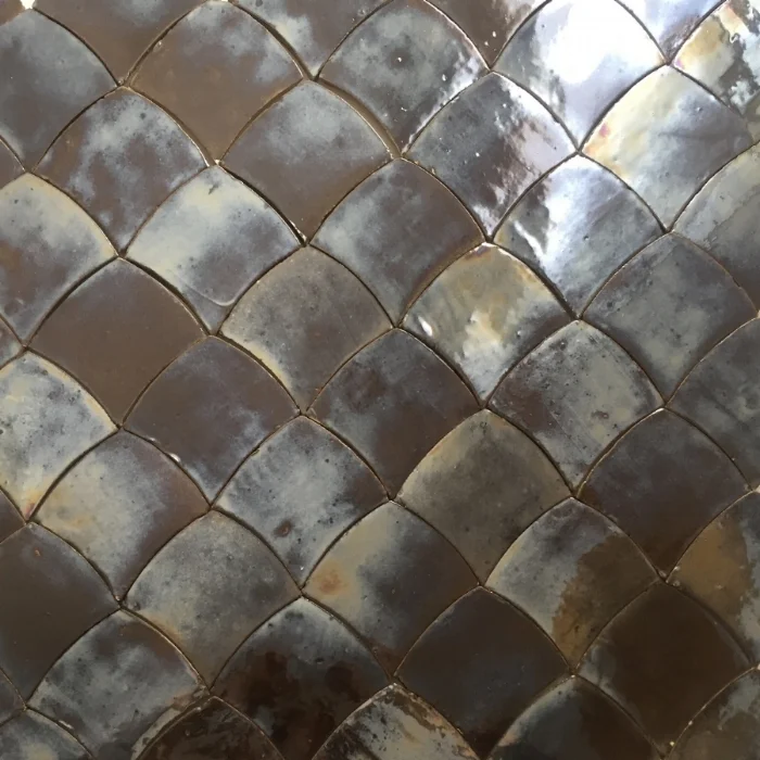 Argyle, from the Caracal tile collection by SORS.//Argyle, de la collection de carreaux artisanale Caracal de SORS.