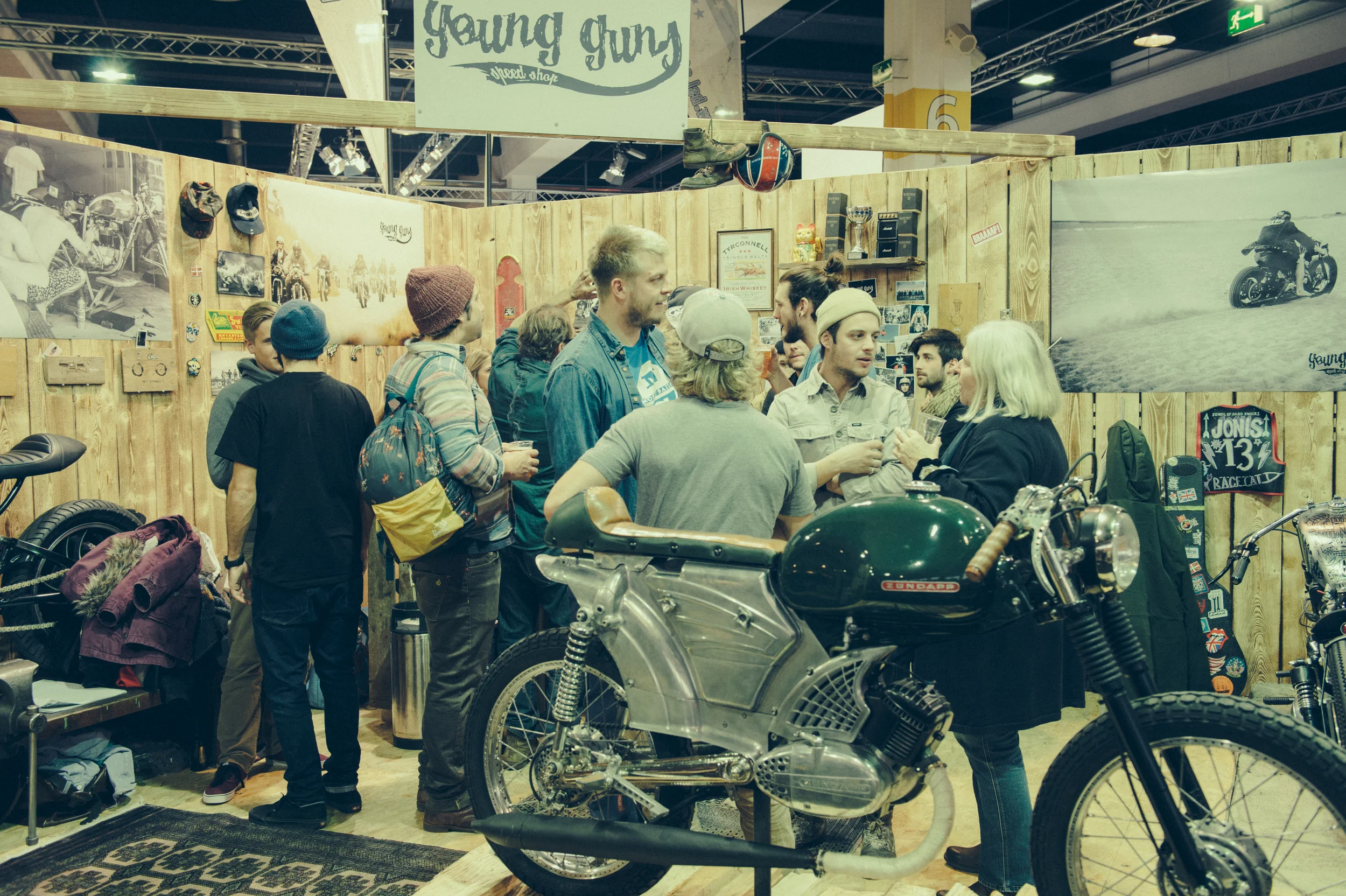 Young_Guns_Speedshop_Swissmoto2015_ByLorenzrichard.com-6439.jpg