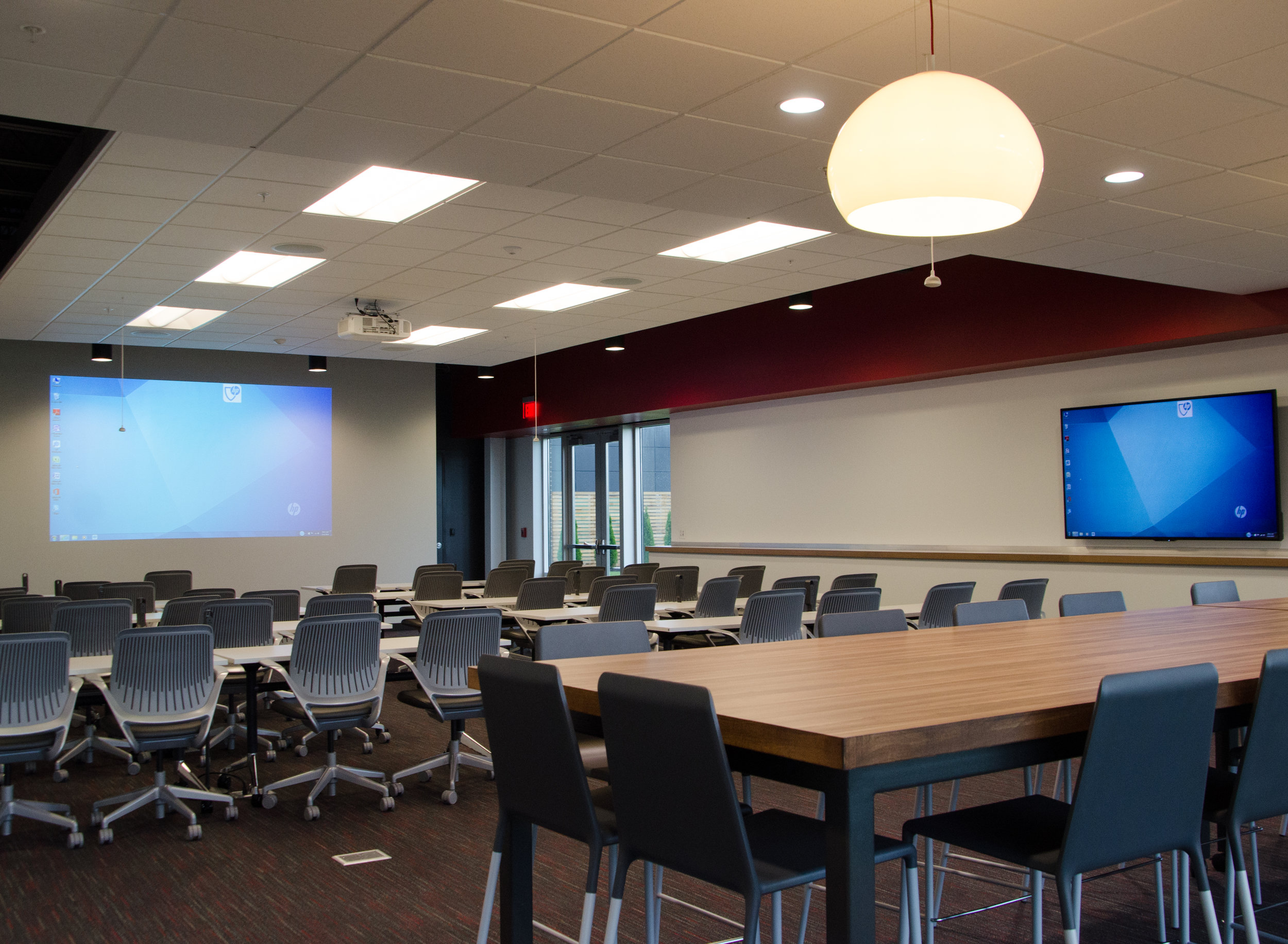 Collaborative training room in the new headquarters of Scientific Expert Analysis