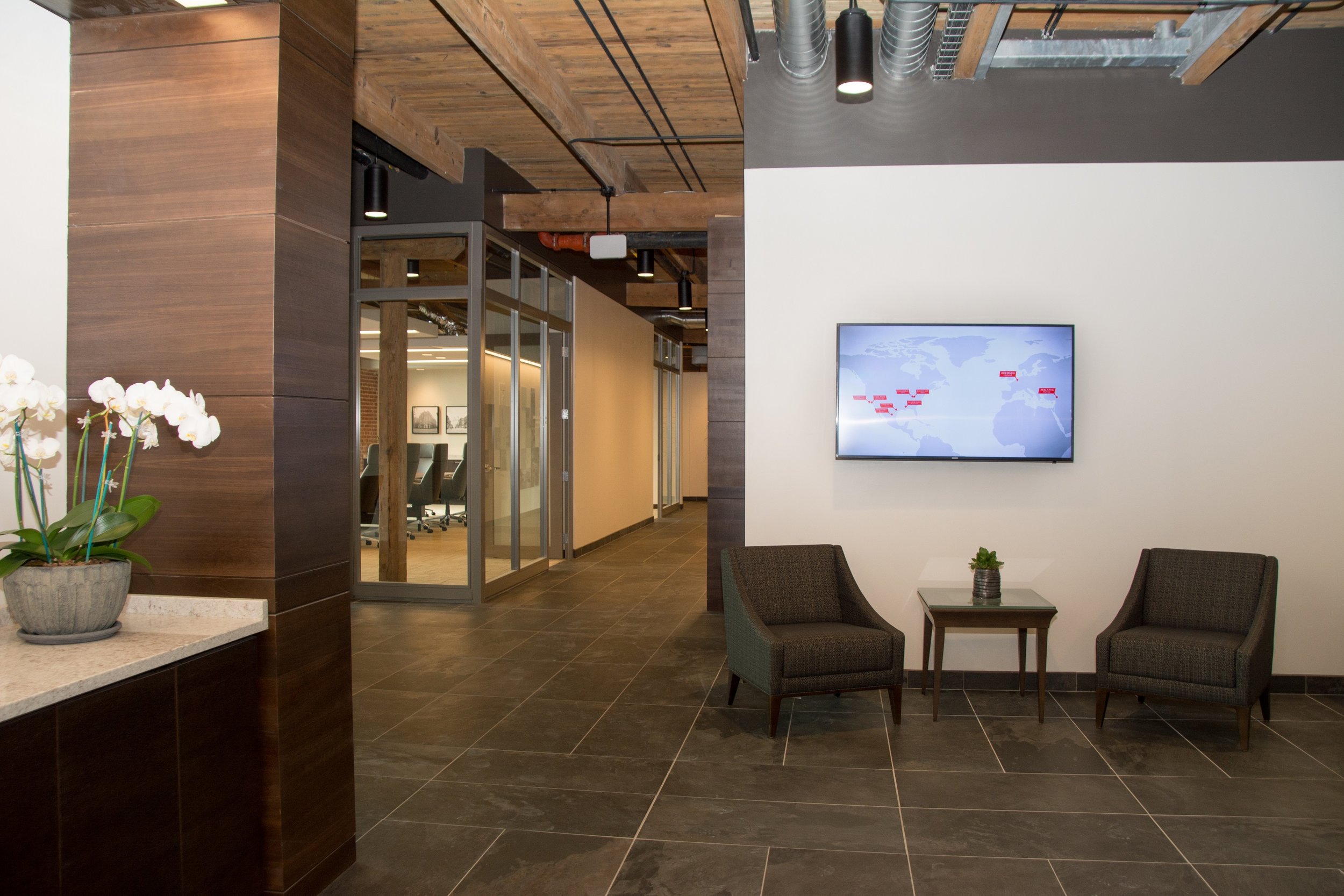 digital signage in lobby.jpg
