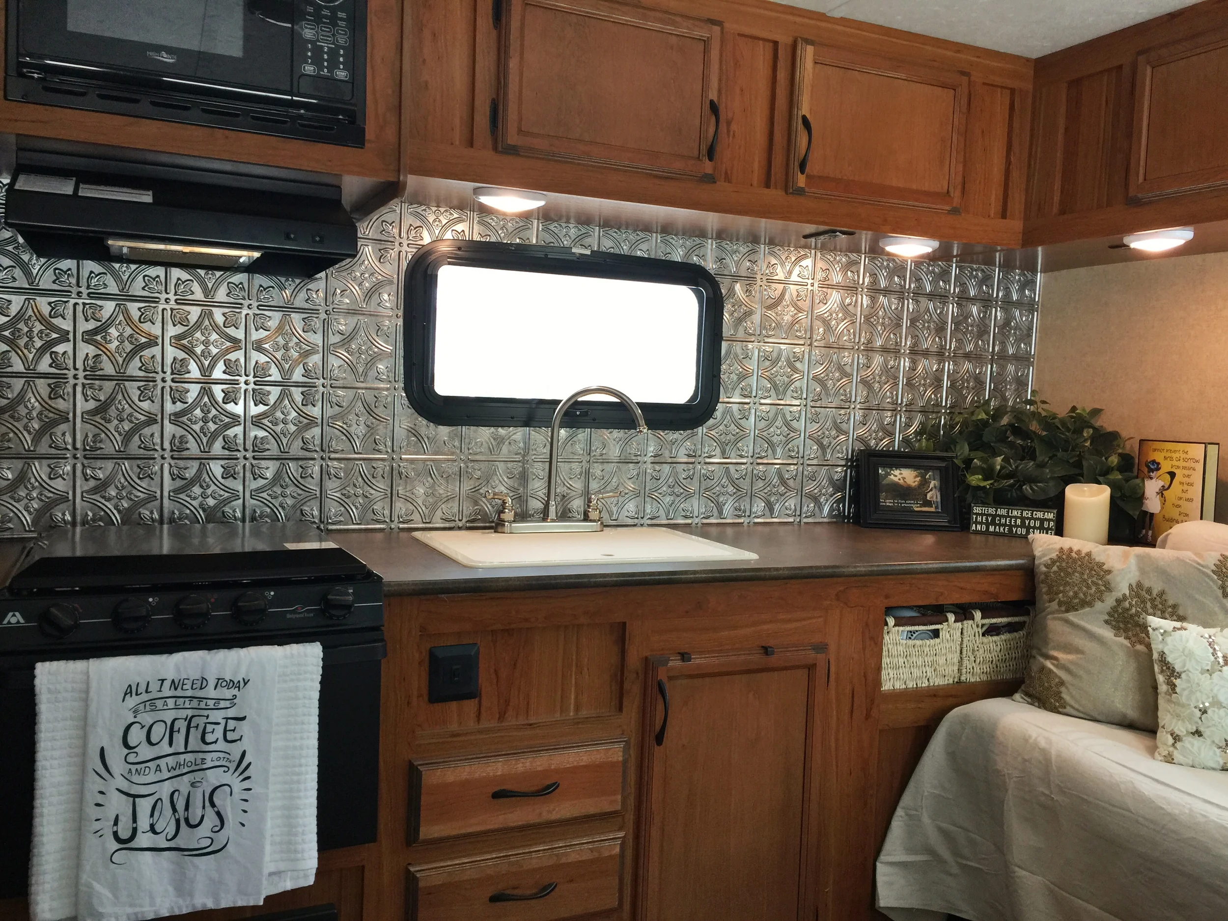 Ginny recently re-did the backsplash in her new trailer - it looks great!