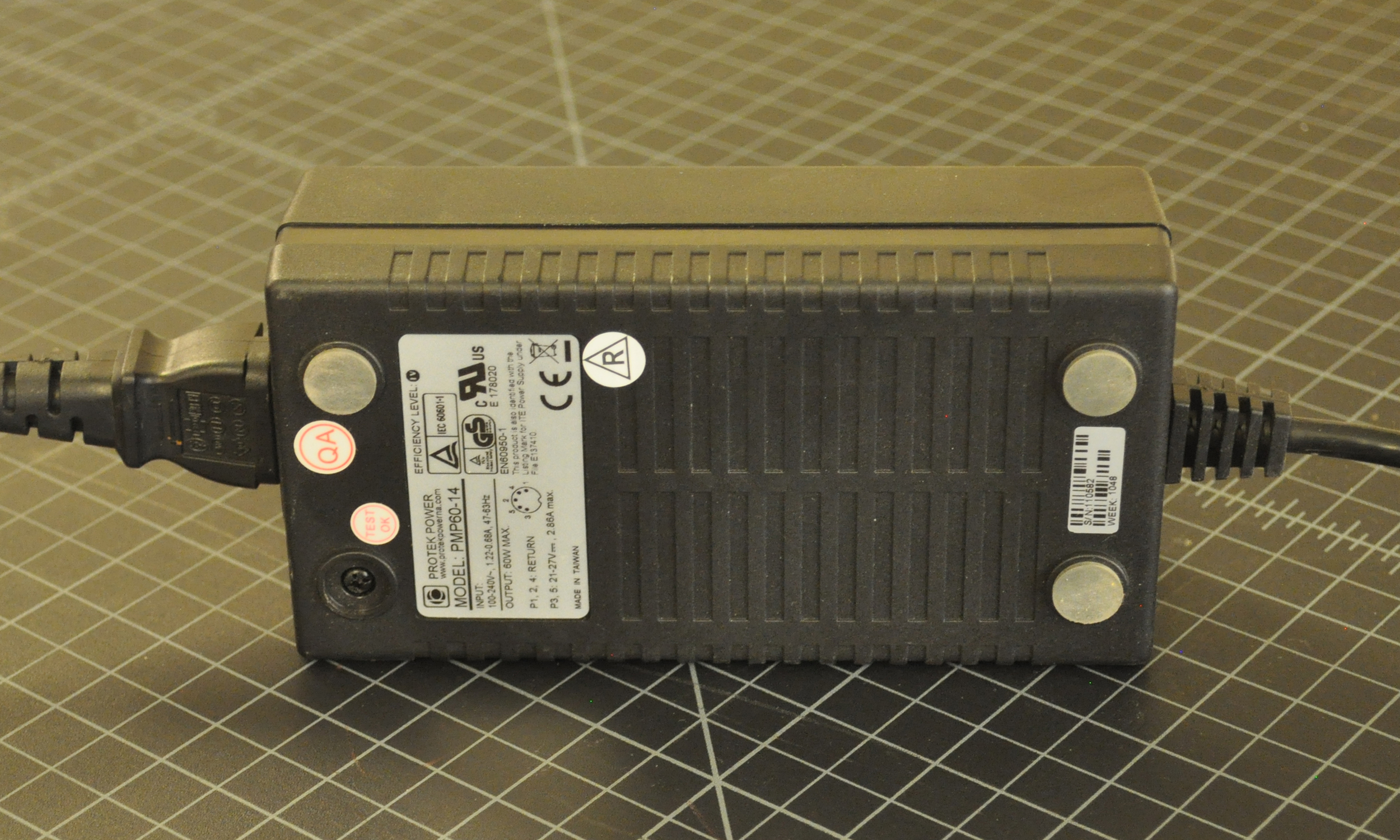 The laptop-like power supply from our Firefly clinical evaluation model prevents Firefly from burning out during a power surge, and relocates the hot power supply outside of the device and away from the baby.