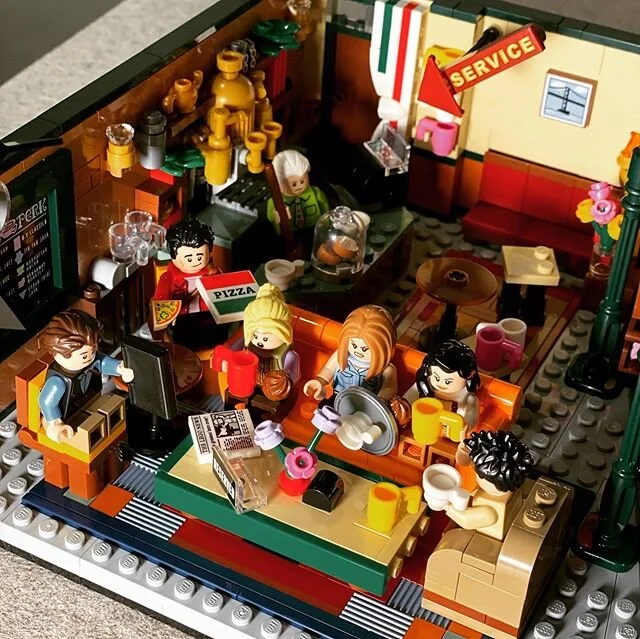 🤗Can&rsquo;t wait for the #friendsreunion on #hbo! #legomaster #centralperk #obsessedwithfriends #lego