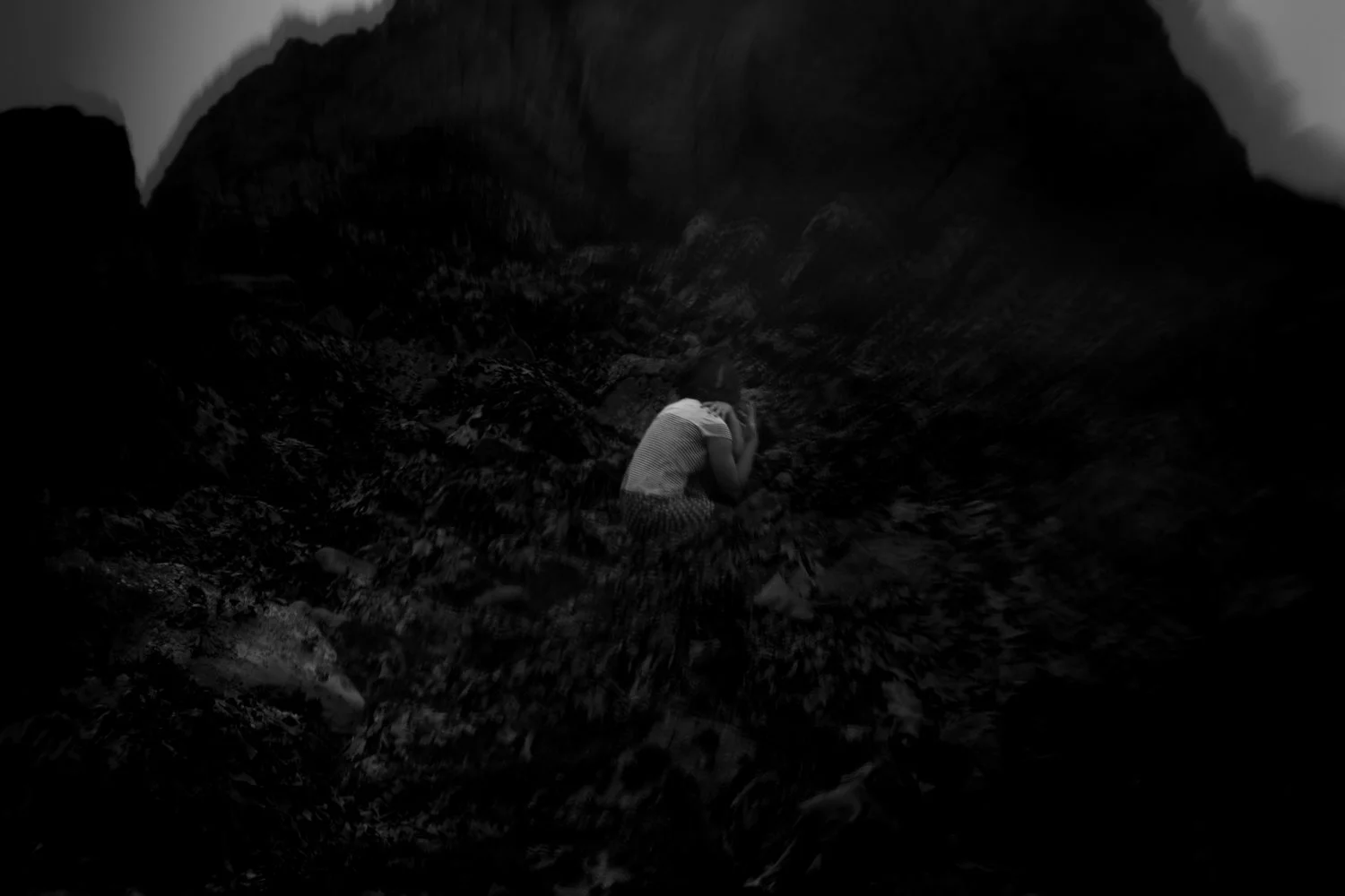 HannahDescent-04.jpeg