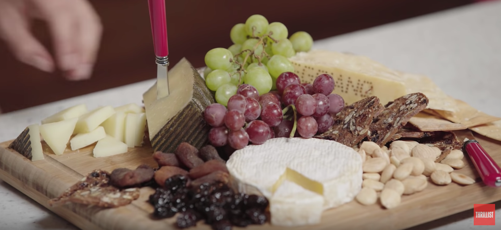 How To Prepare A Cheese Board The Right Way || A Little Help