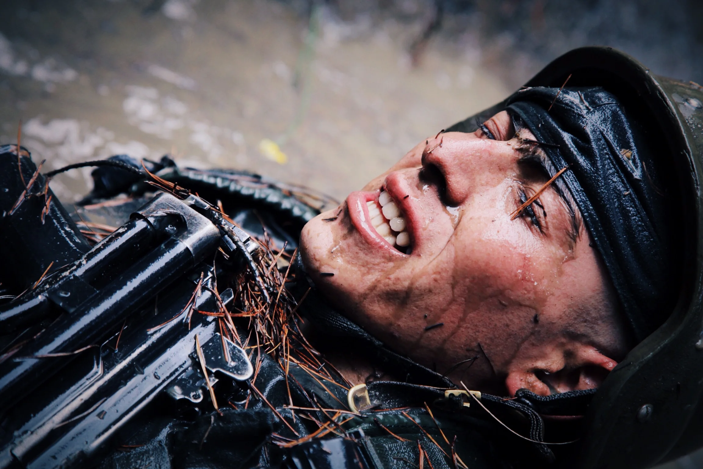 travel-the-road-colombia-peru-drug-war-soldier.jpg