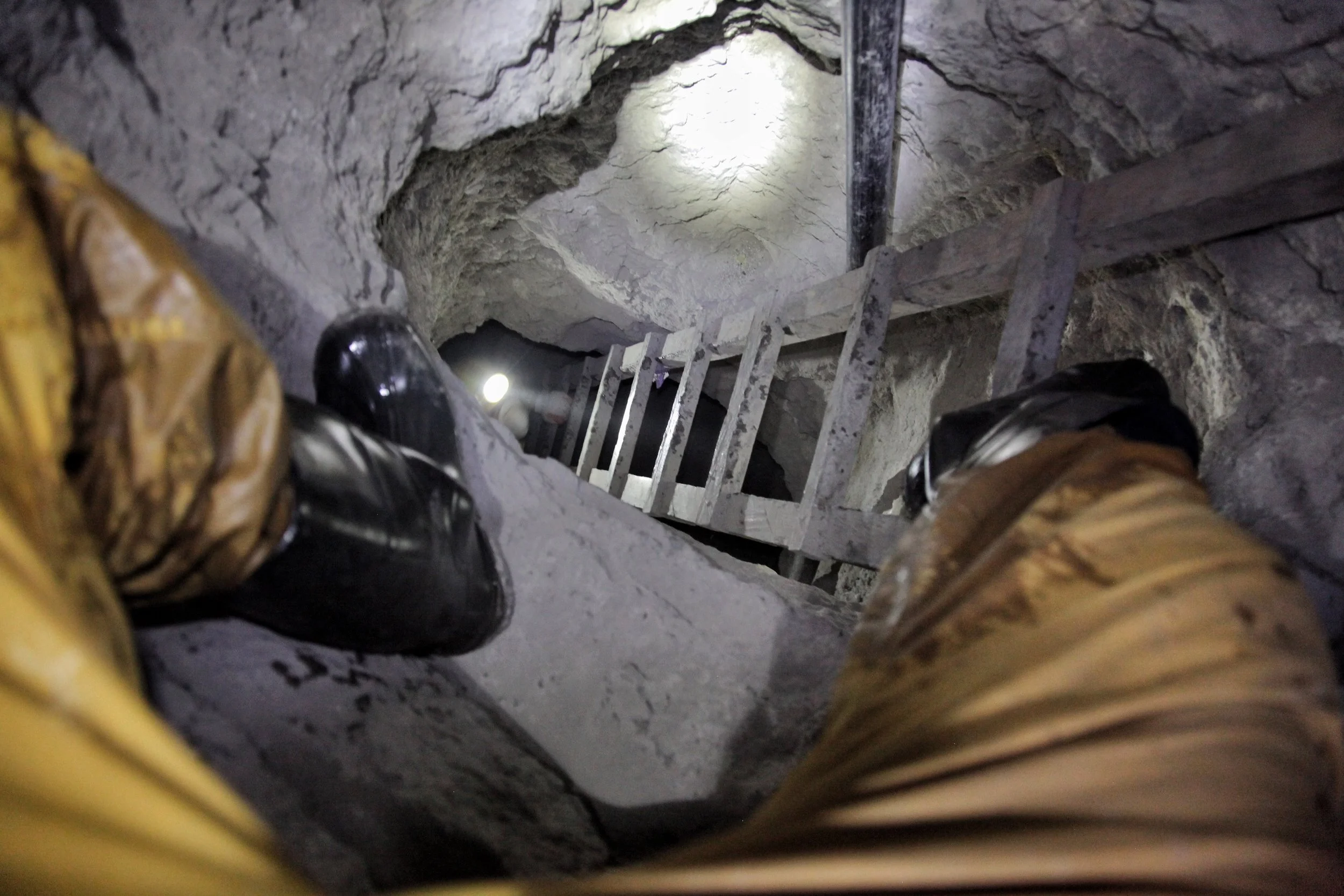 travel-the-road-bolivia-cerro-rico-mine-tunnel.jpg