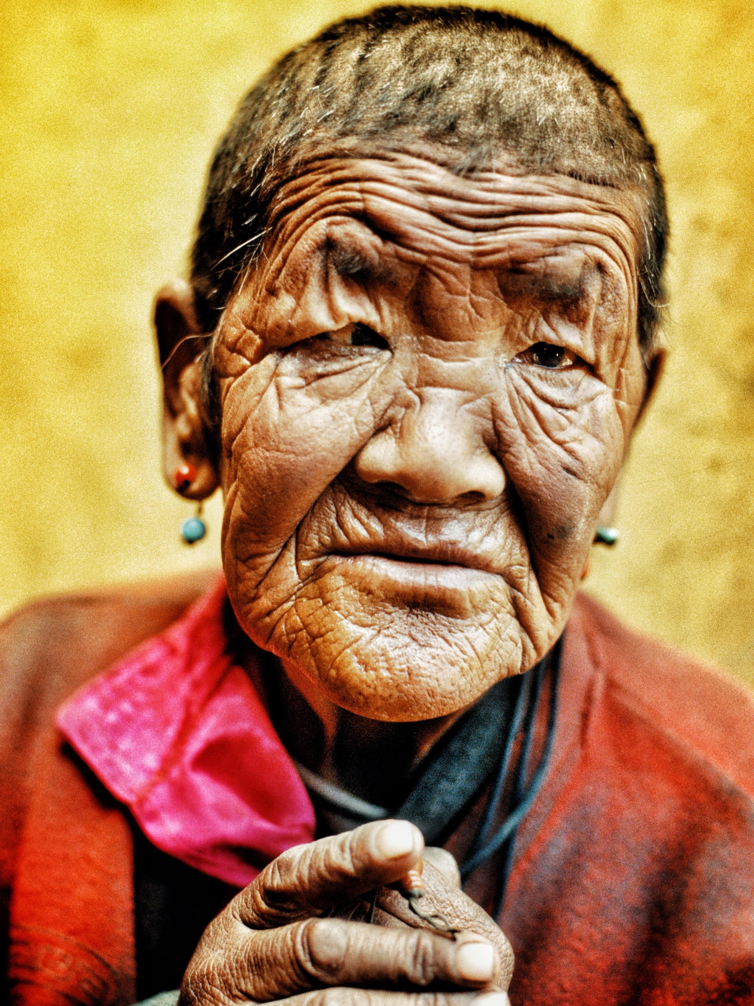 Elderly Tibetan woman &mdash; Lhasa, Tibet