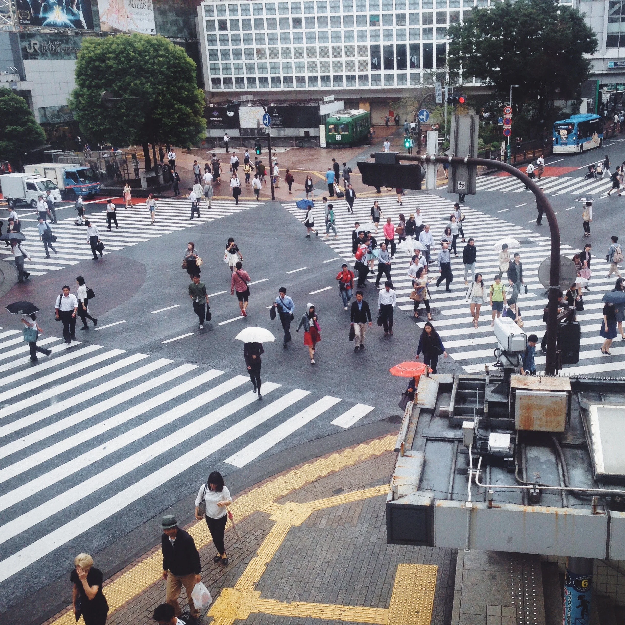 SHIBUYA CROSSING, TOKYO