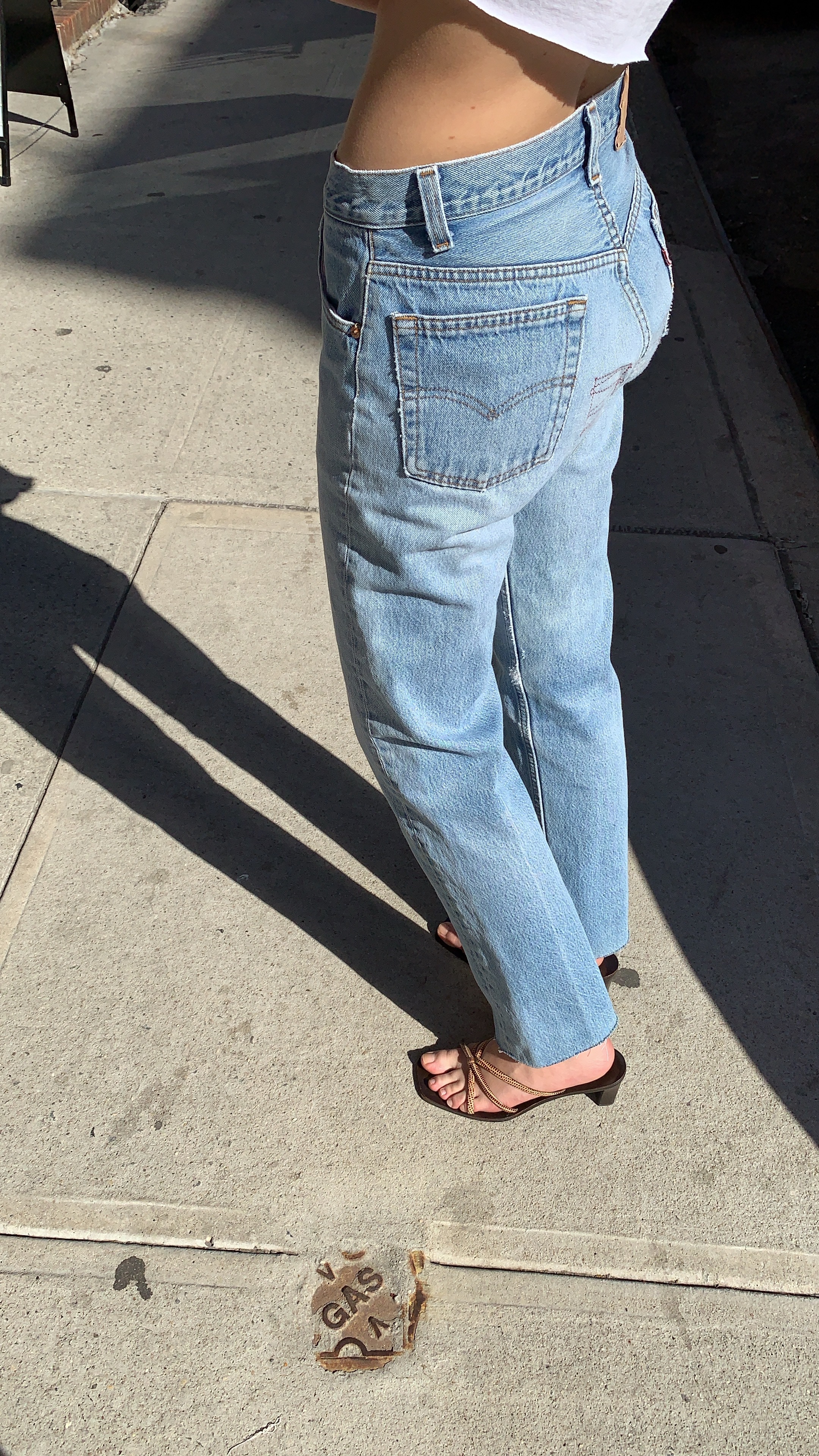 size 28 jeans levis