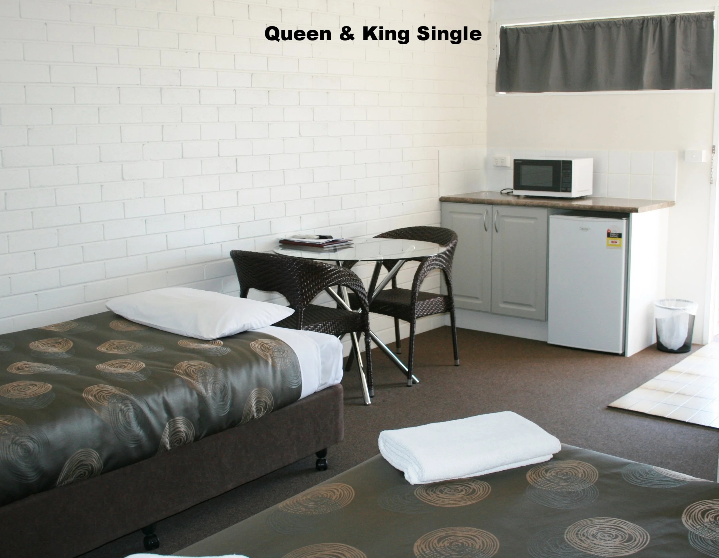 Queen and King Single