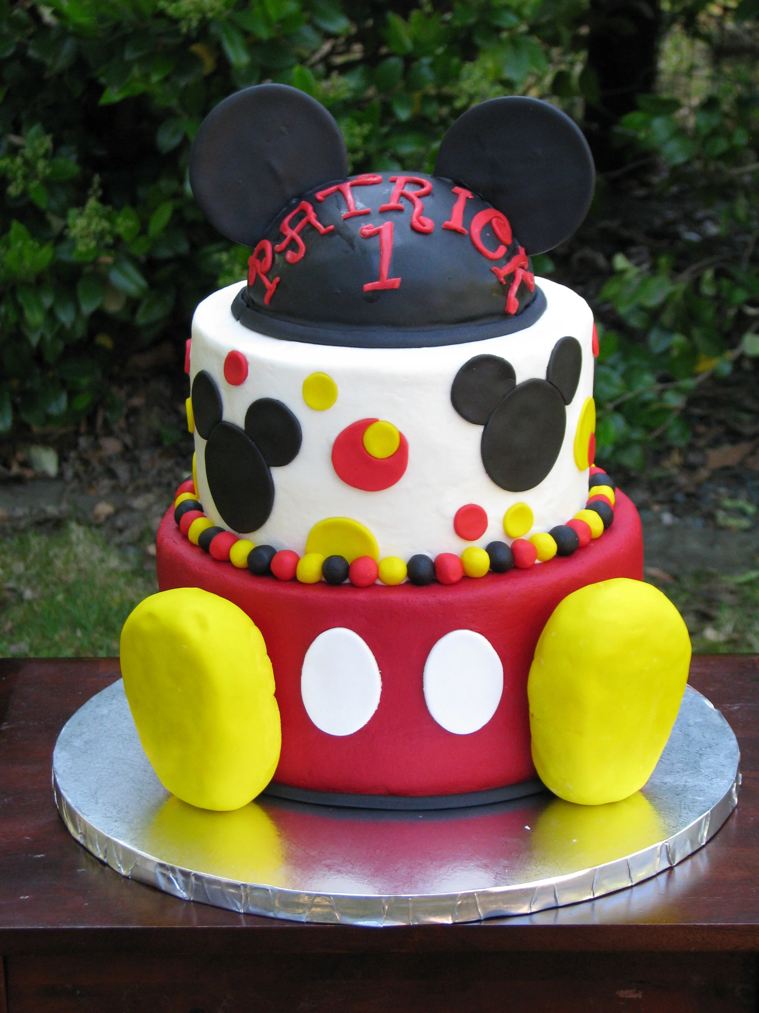Sugar Rush Custom Cakes, Cake Pops, Cookies & Cupcakes Serving