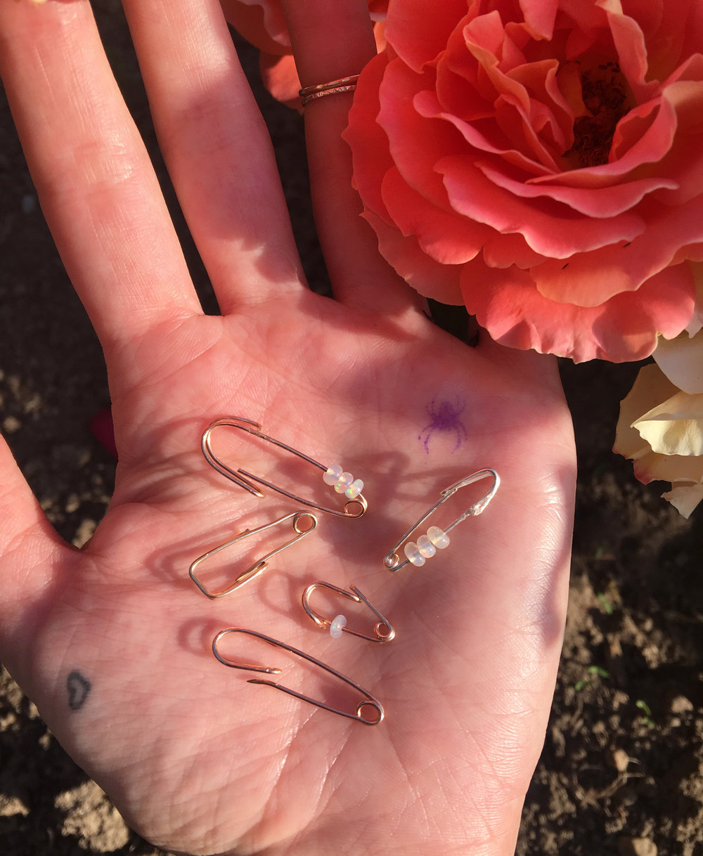 baby safety pins for hair — lo and chlo