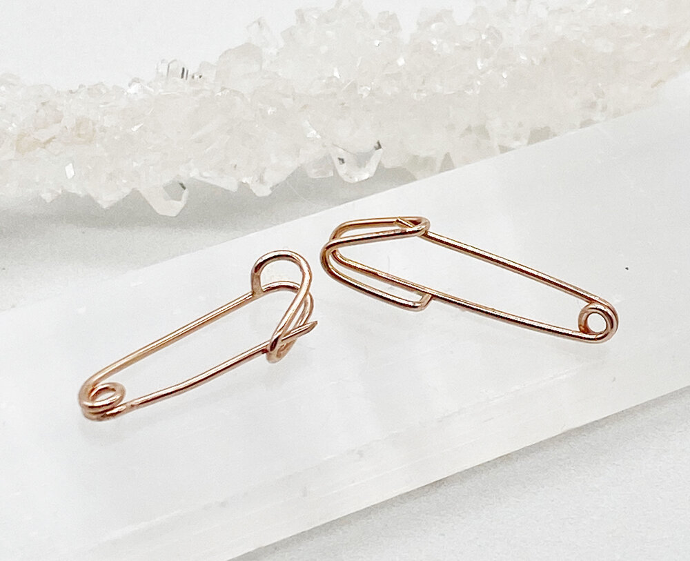 SINGLE rose gold fill safety pins. ready to ship — lo and chlo