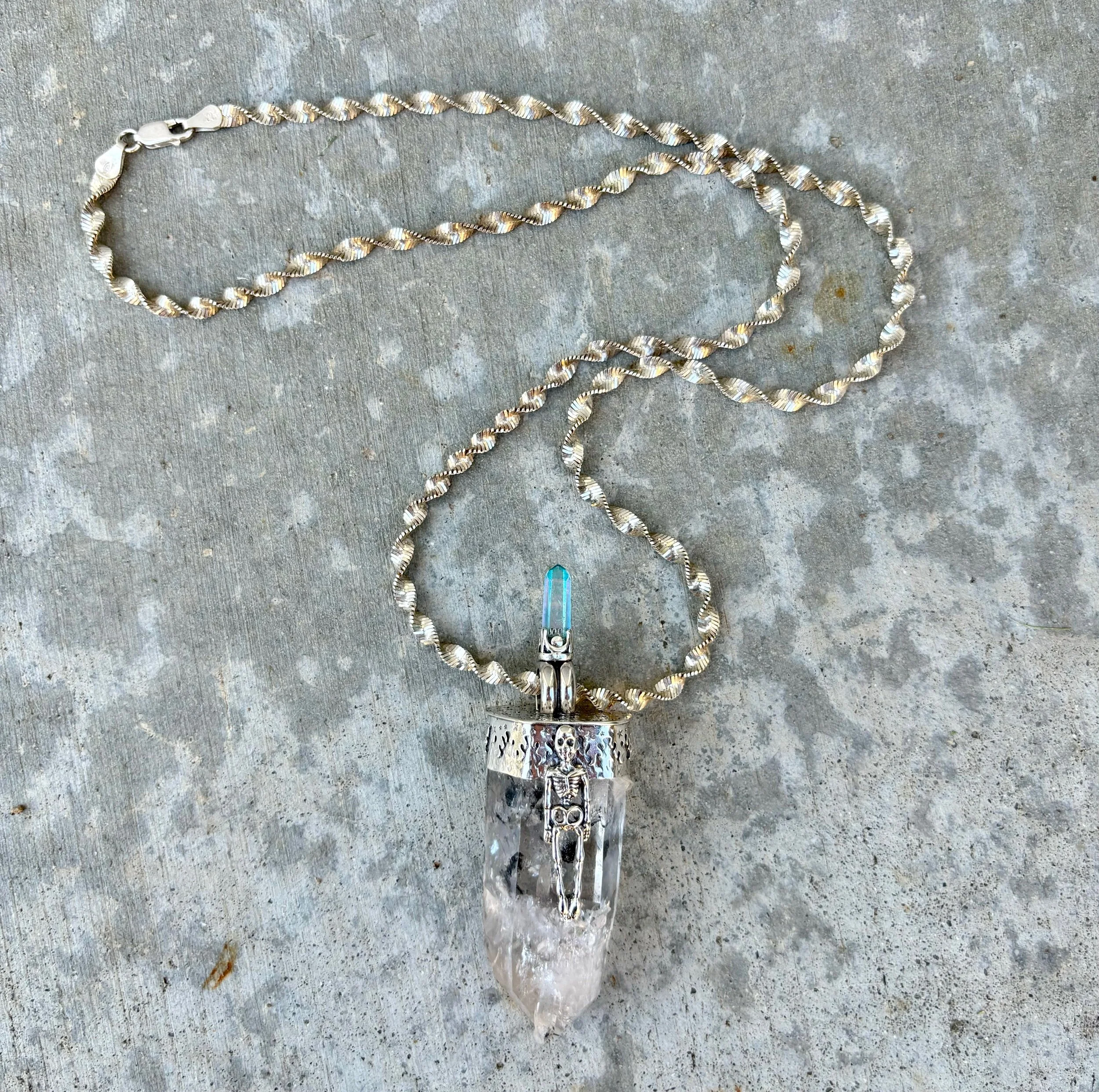 FEF671F9-1DF2-4243-8B9C-BD7644E7B8C6