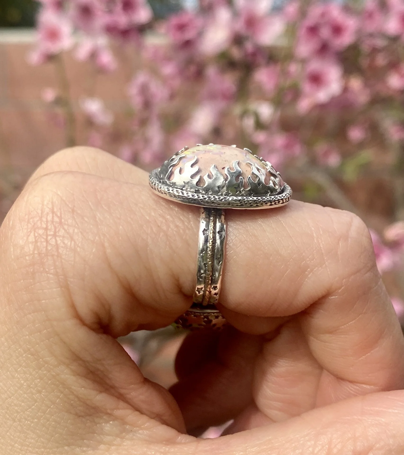 9B9C0FF4-5DD1-403D-8463-2EB80595E8E9