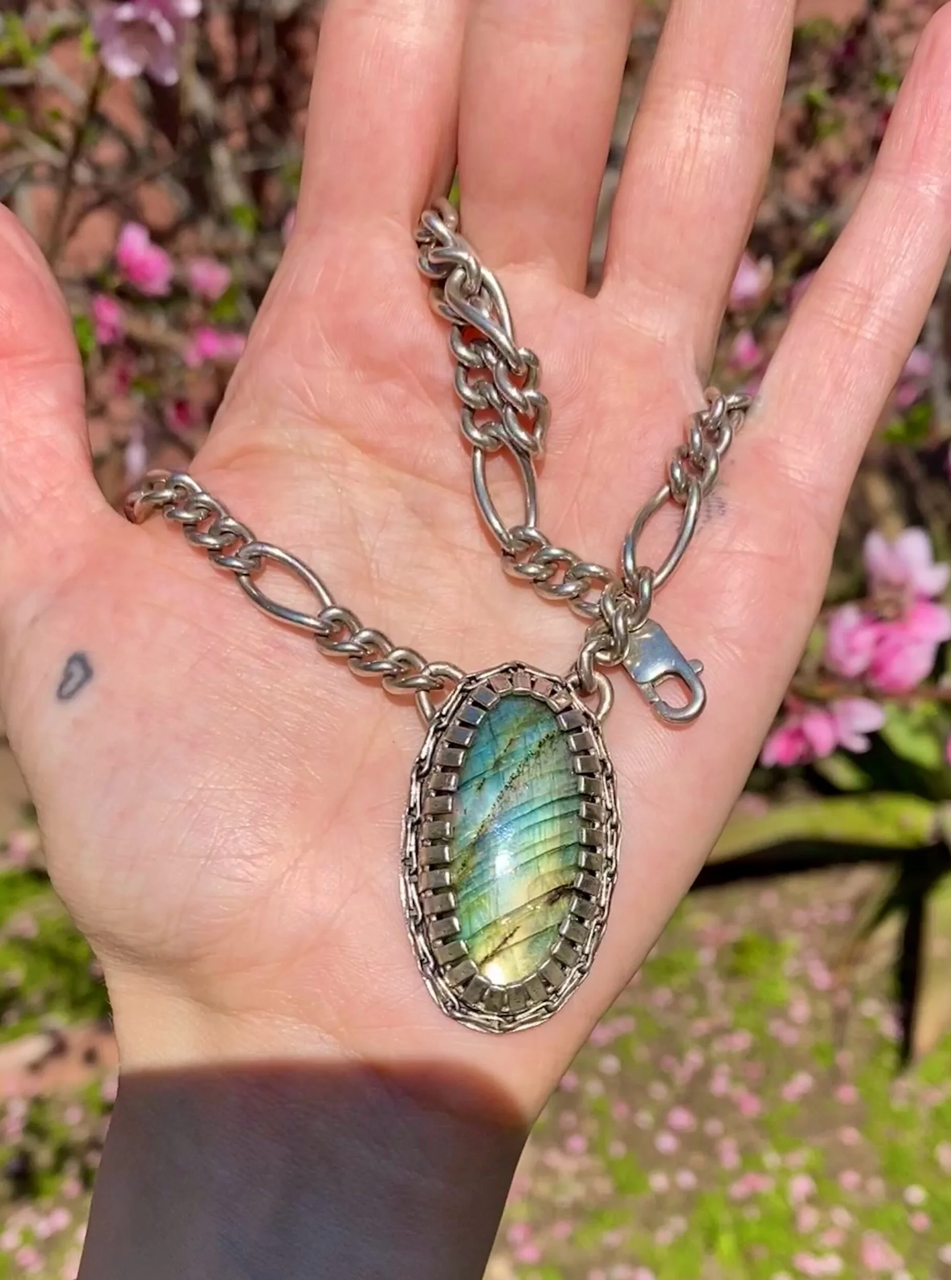 689242AA-4DA1-48BE-84D3-81A6EA4BE6F3