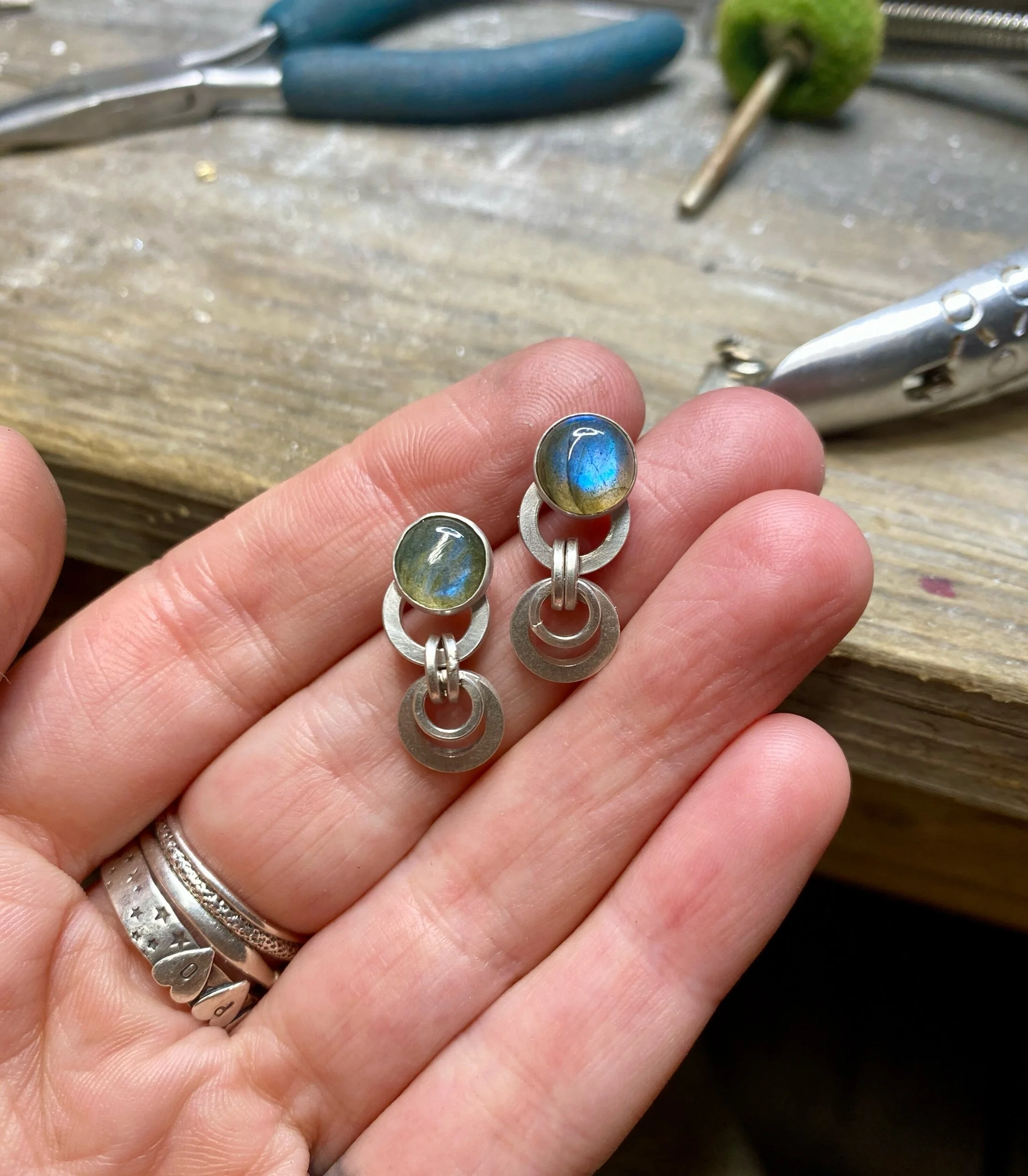 3ECC6A31-F98F-4CE7-8632-DDCE30A603EE