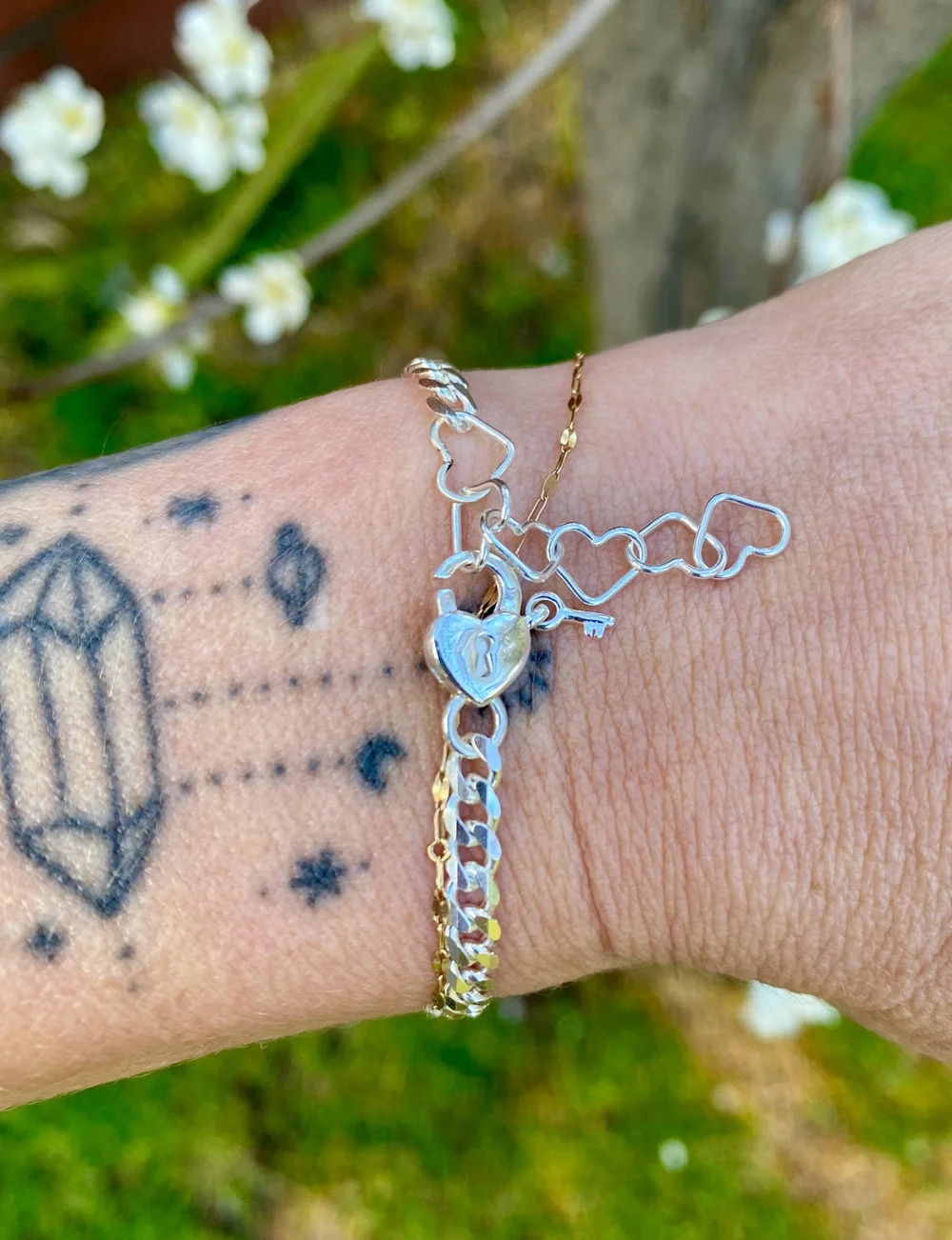 Heart lock clasp bracelet — lo and chlo, image size:1000x1302