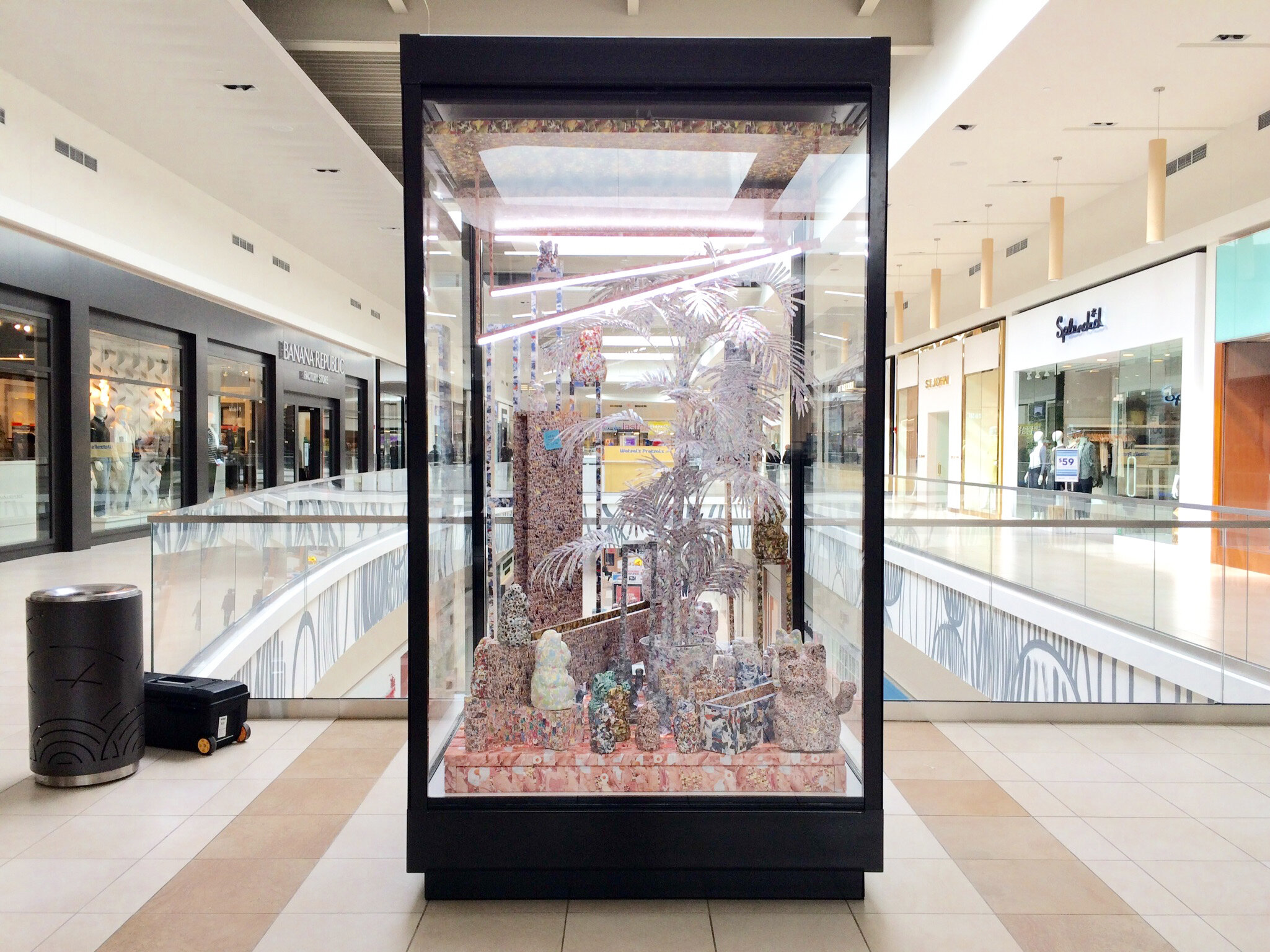 Glass case installation at Fashion Outlet Mall Chicago, 2017