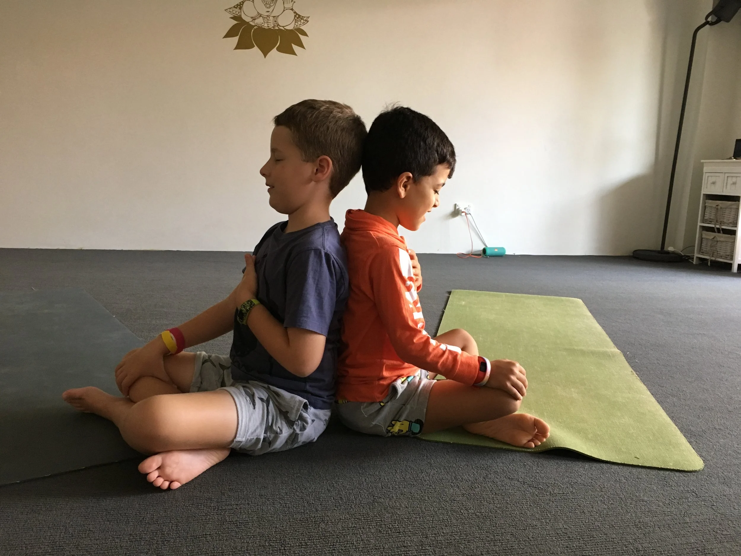 kids class photo 3.JPG