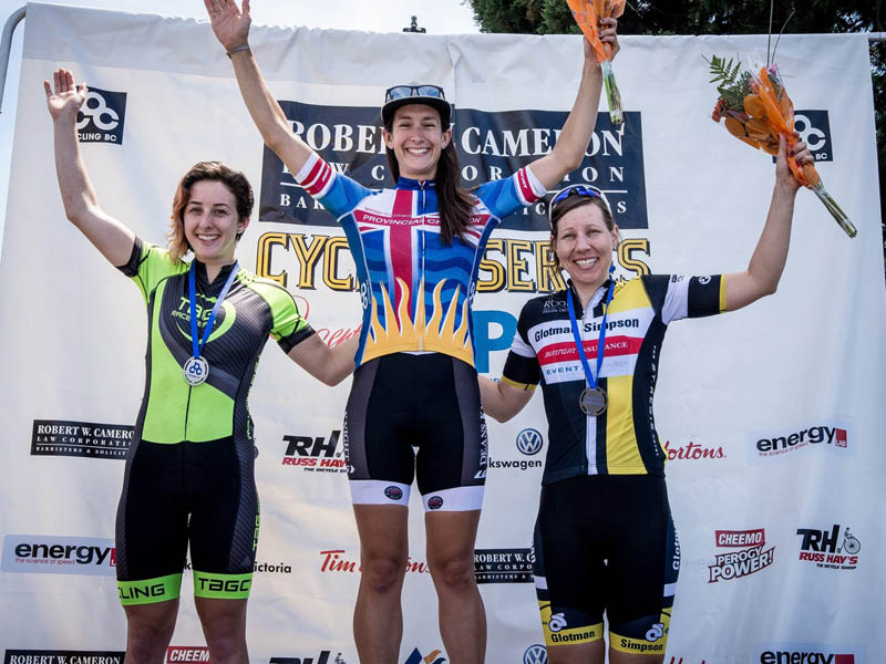 Alysia Withers finishes 3rd in the Elite Women's Criterium