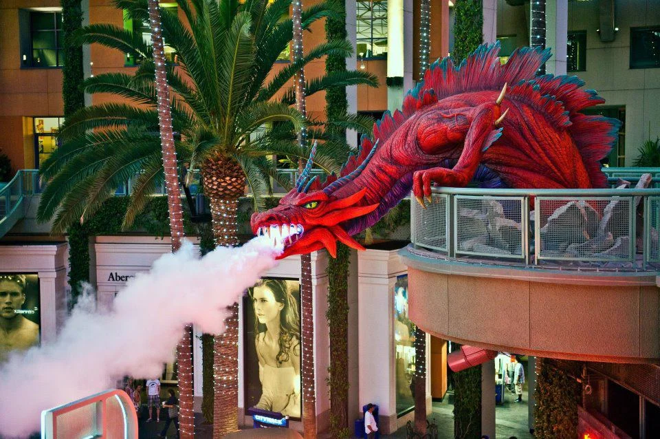 INFUSION LOUNGE DRAGON, UNIVERSAL CITY WALK
