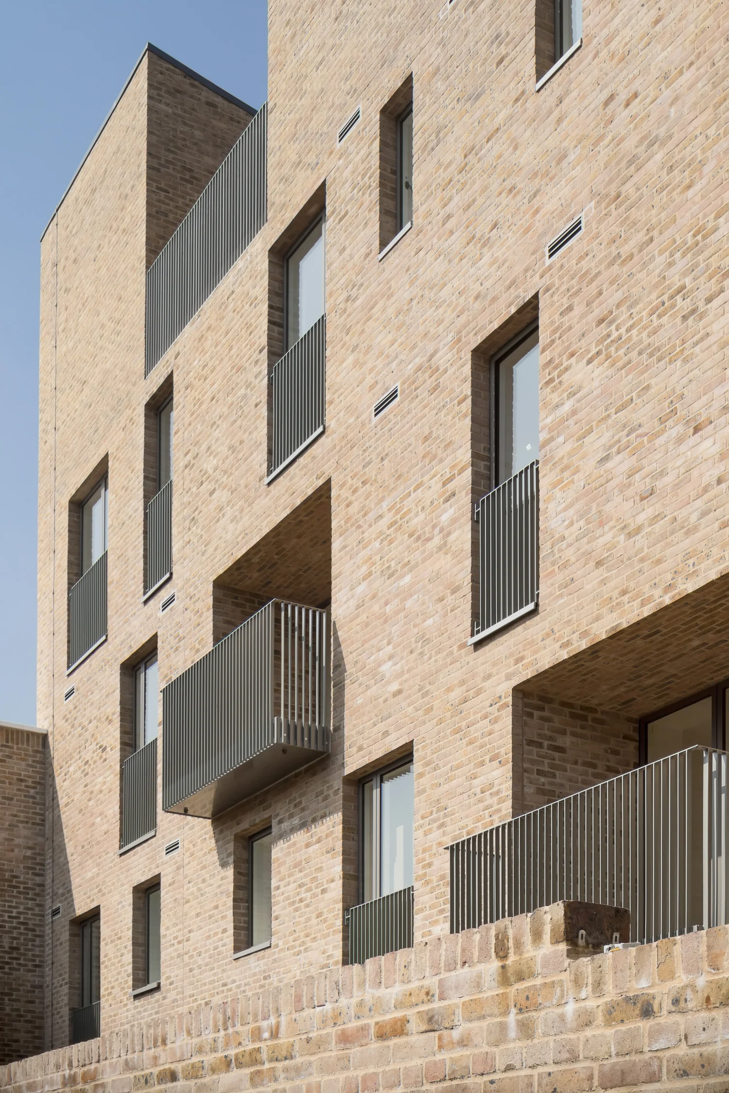 mikhail-riches-brentford-lock-mark-hadden-architecture-photographer-architectuur-fotograaf-029.jpg