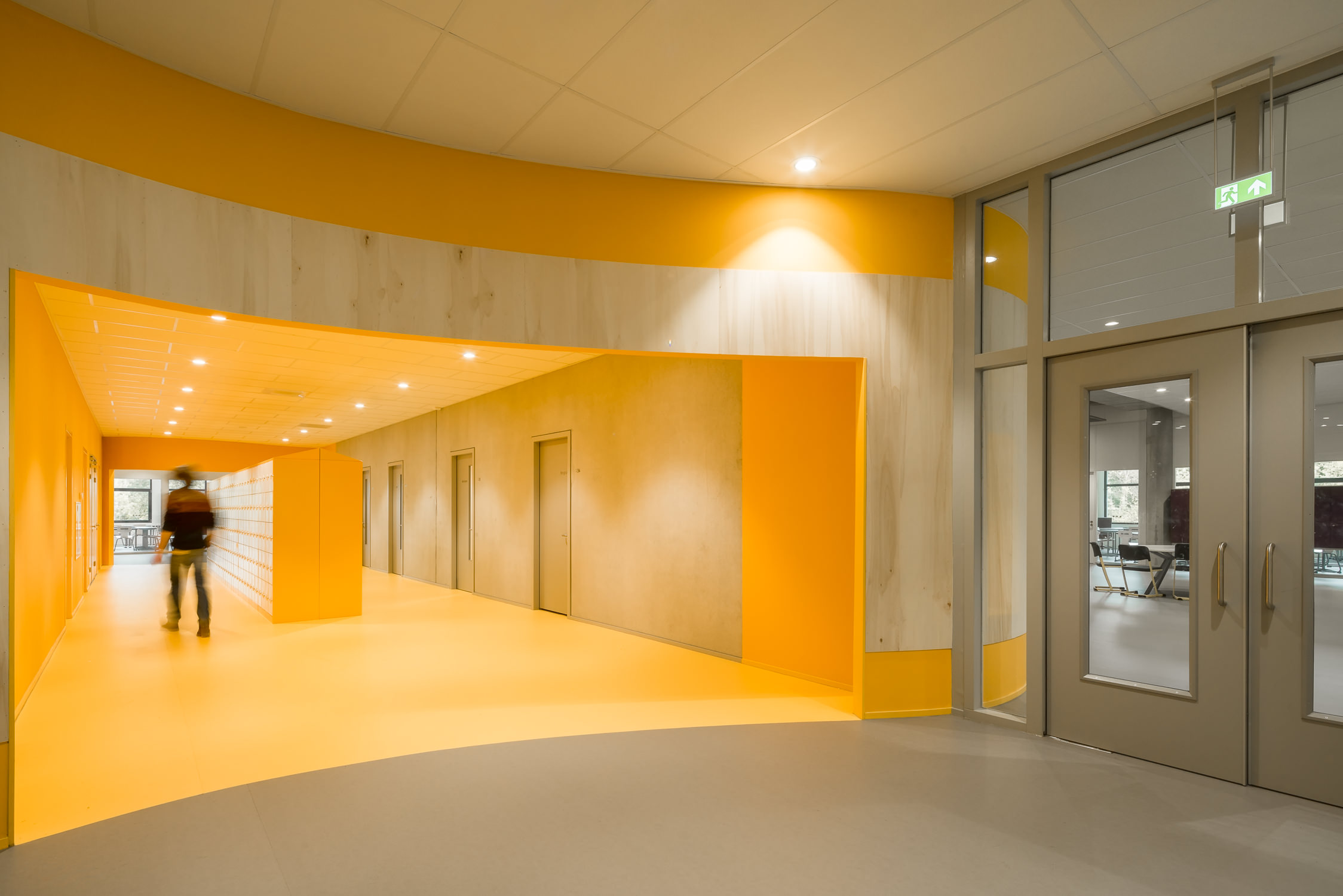 colour at zernike college by mark hadden architectuurfotograaf, amsterdam