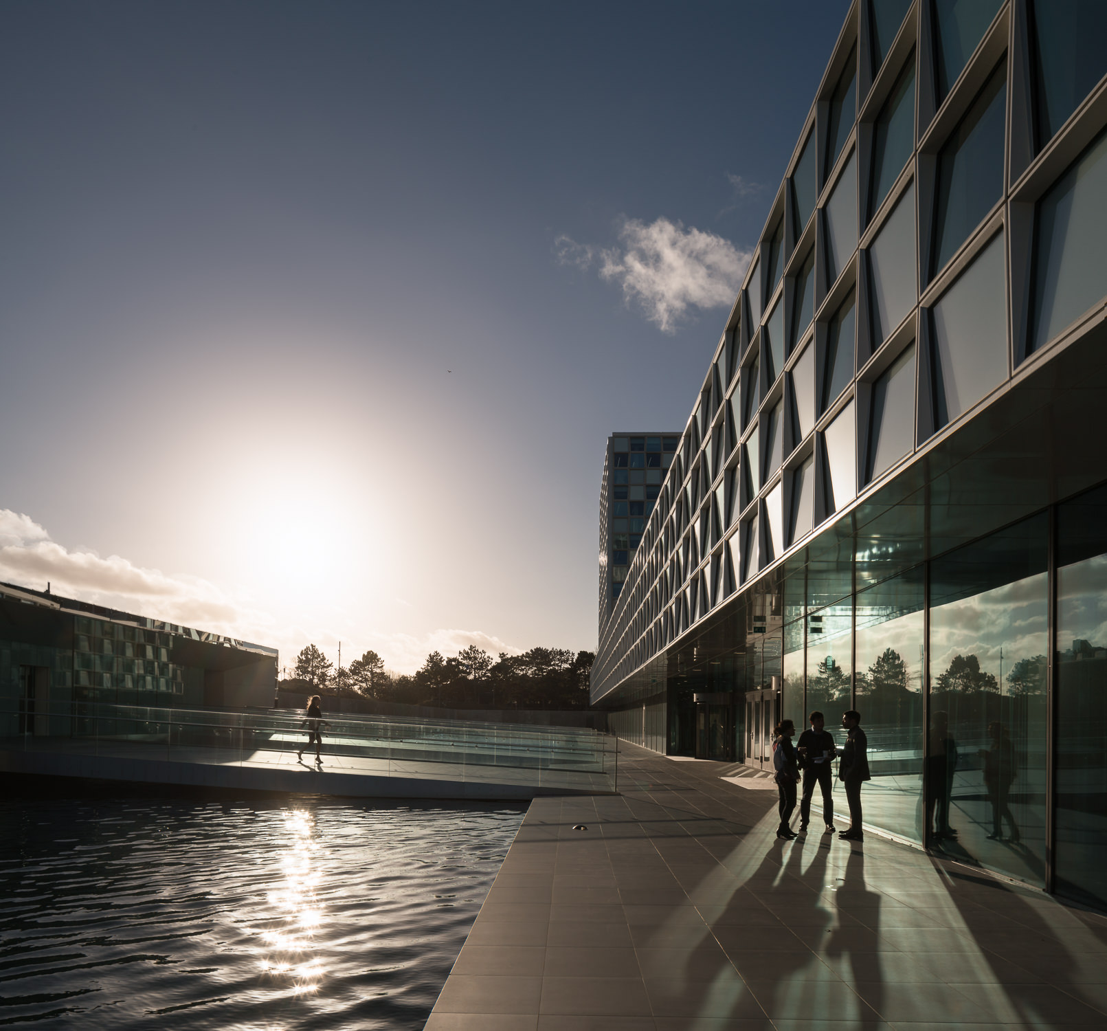 view from the water of icc den haag by schmidt hammer lasson