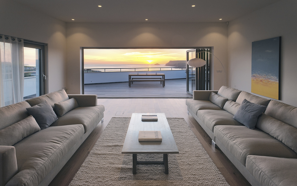 living+room+dusk.jpg