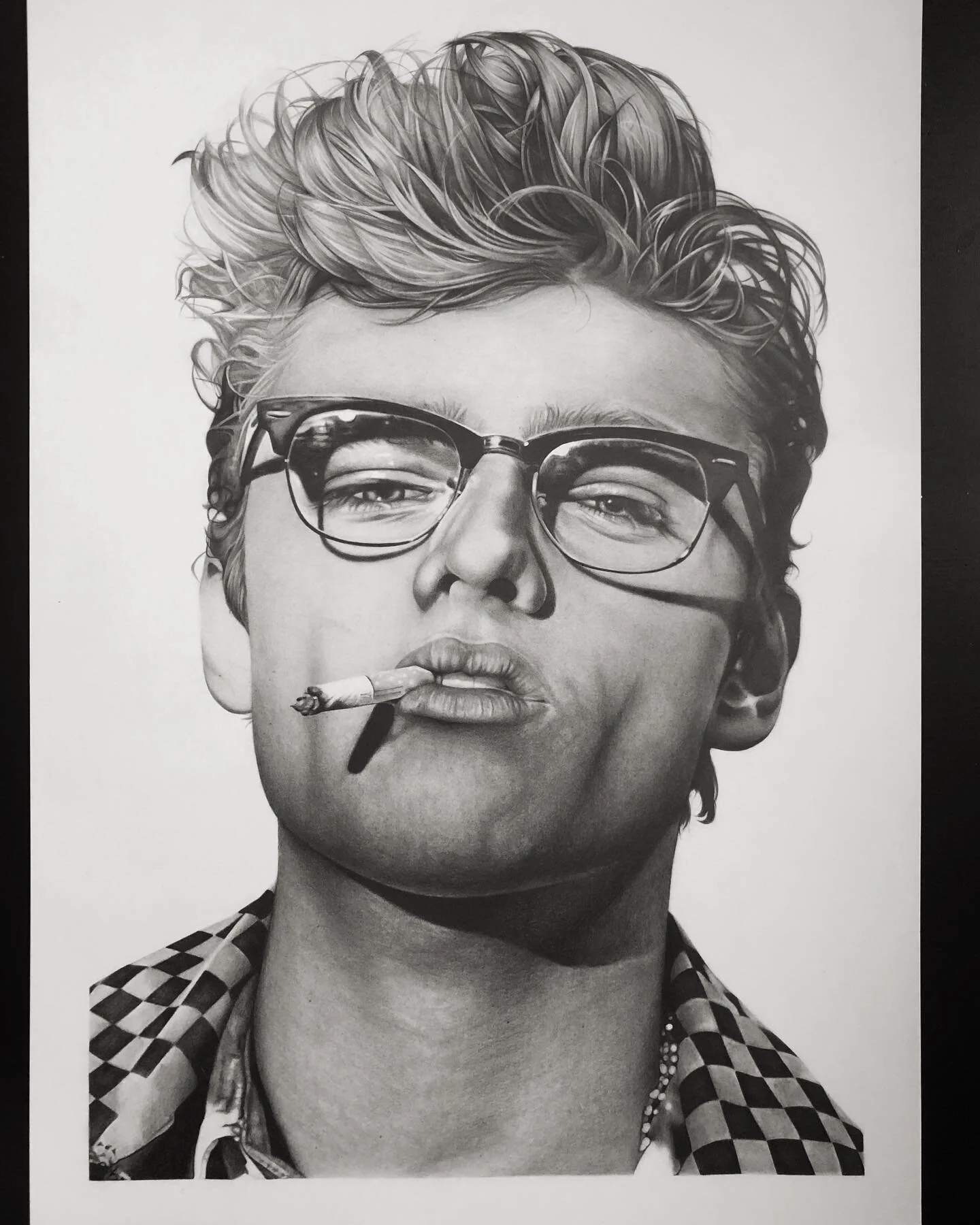 Finished off a super old piece, this ones easily the biggest portrait I&rsquo;ve drawn at A2 size 😅 

#graphite #charcoalart #portraitdrawing #perthartist