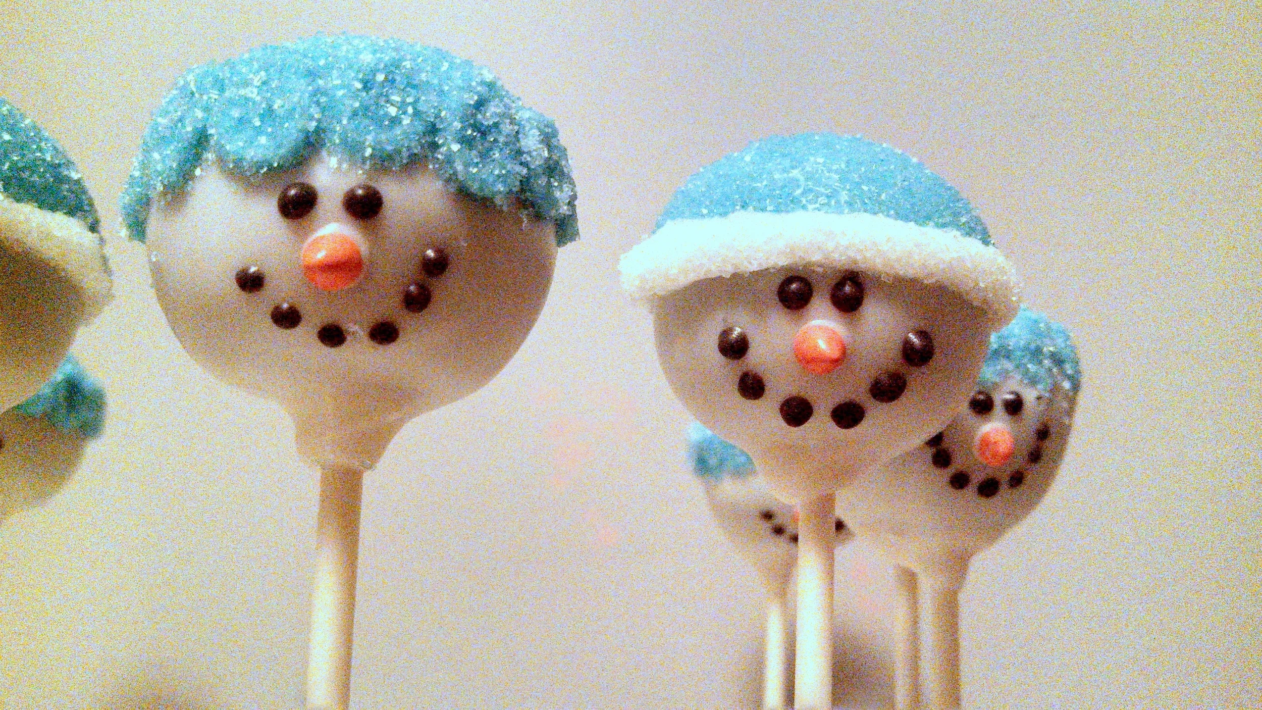 Snowman Cake Pops.jpg