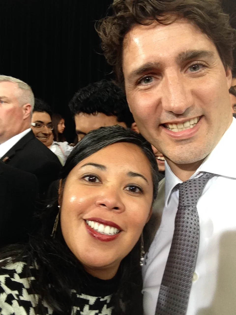 Luz managed to get a selfie with our PM Justin Trudeau after the discussion.