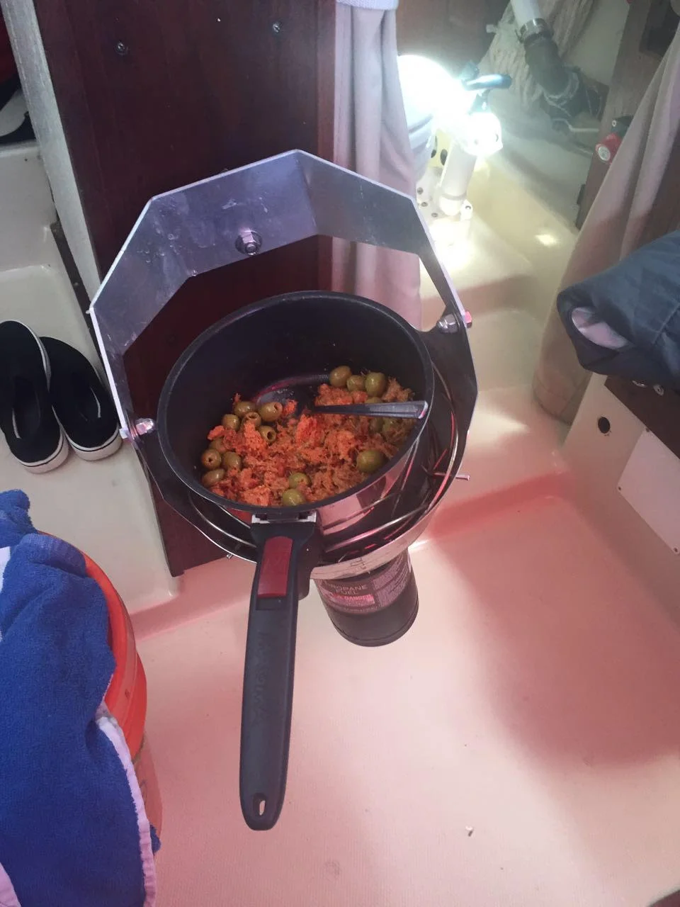 Food was good however simple. Never more than one pot!