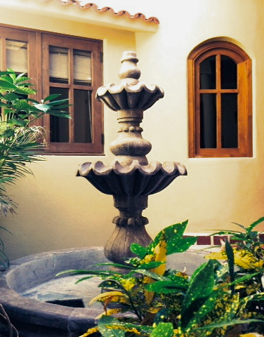 FN235 CASA ARTISTICA:  3 BED, 3 BATH (Copy)