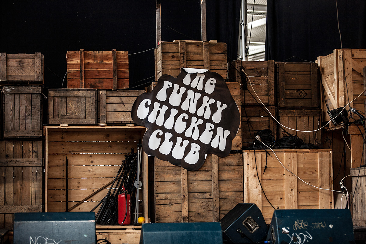 Funky-Chickenb.jpg