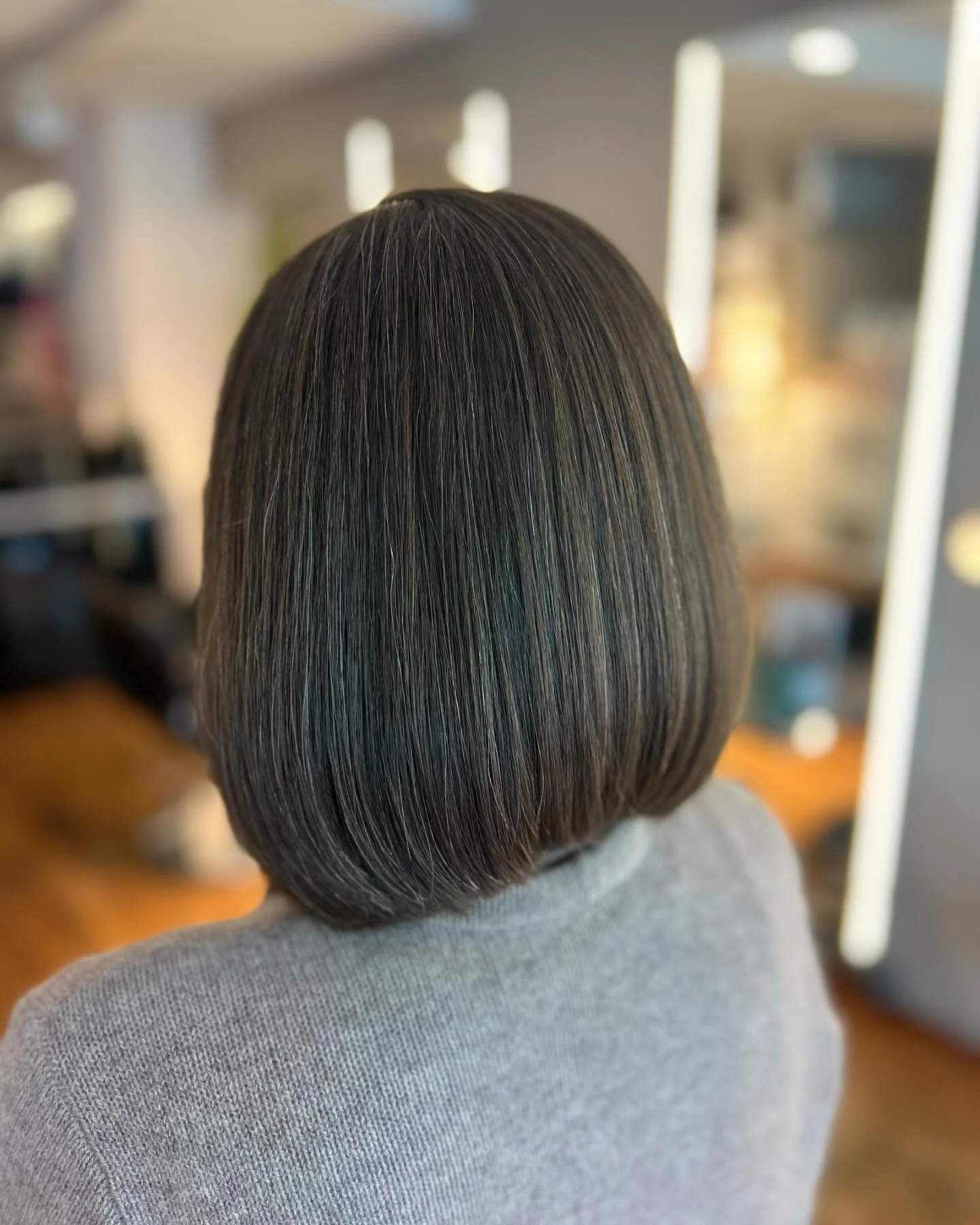 -new Day - new Look -new Hair 
&bull;
&bull;
&bull;
#haircut #bob #naturalhair #authenticbeautyconceptbe #schwarzkopfprofessional #cannazzacoiffuresg #katharinengasse #welovehair