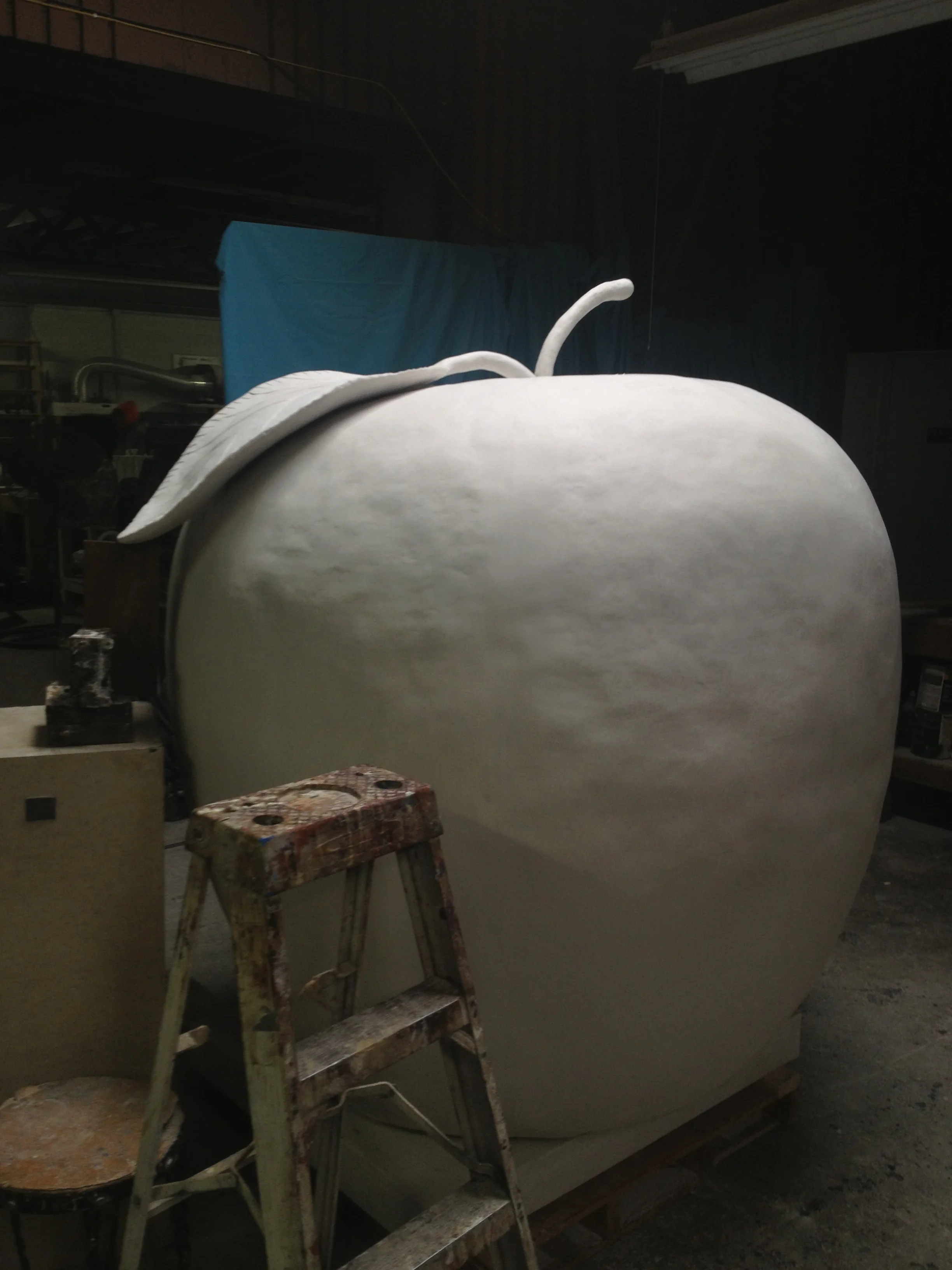 Craig-Fisher-Clarion-Apple-Sculpture-3.JPG
