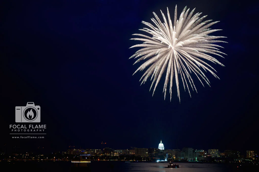 The first explosion of the show brought an elegant brilliance to the Madison skyline. (c) 2014 Focal Flame Photography | Photo credit: Clint Thayer