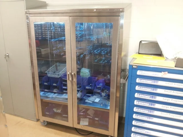 Instrument Storage with UV by Torvan Medical