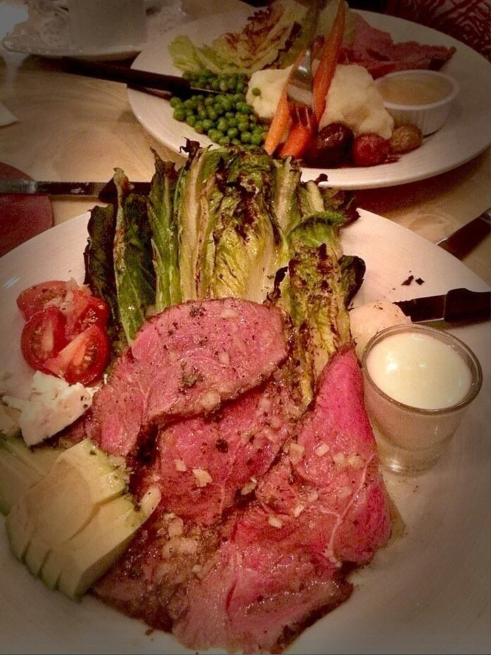 New York Steak & Grilled Romaine with Certified Angus Beef roasted perfectly & sliced alongside Avocado, Vine Tomato, Bleu Cheese and dressed in Homemade Champagne-Lime Vinaigrette and a side of Creamy Horseradish sauce