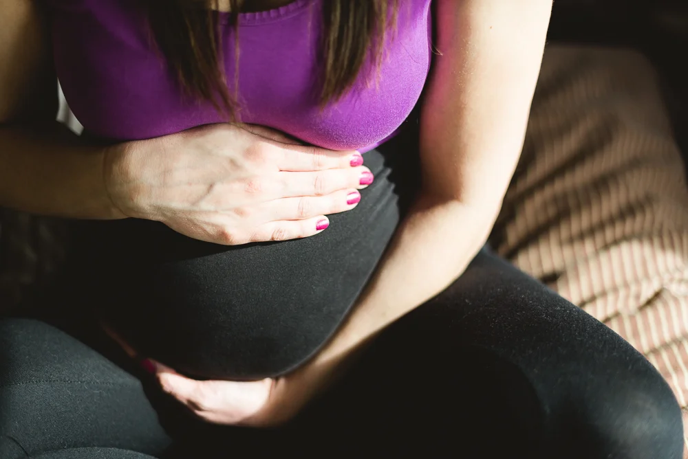 Sunny Spring Maternity Photography in Newcastle-under-Lyme, Staffordshire