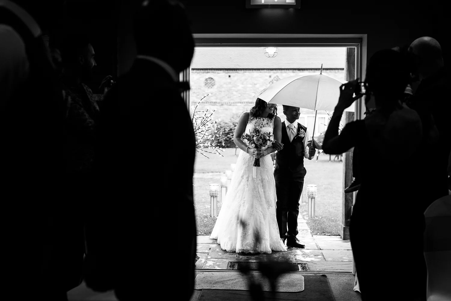 Wet Wedding - Rainy Wedding - Staffordshire Wedding Photography at Slaters Country Inn - jenny Harper Photographher-39.jpg