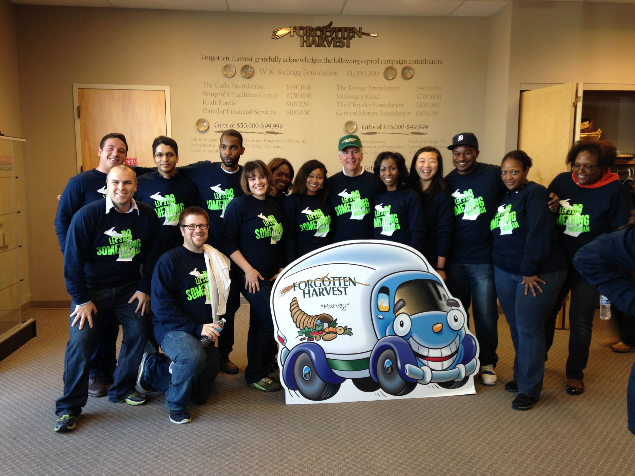 Service in the City: Forgotten Harvest with Governor Rick Snyder