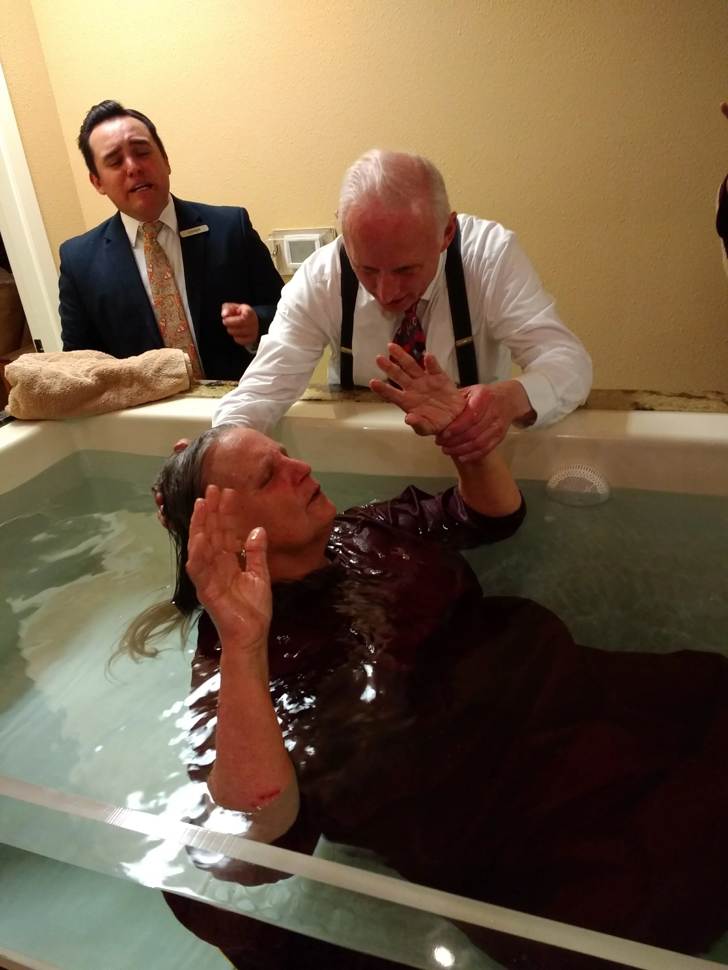 Glenda receiving the Holy Ghost