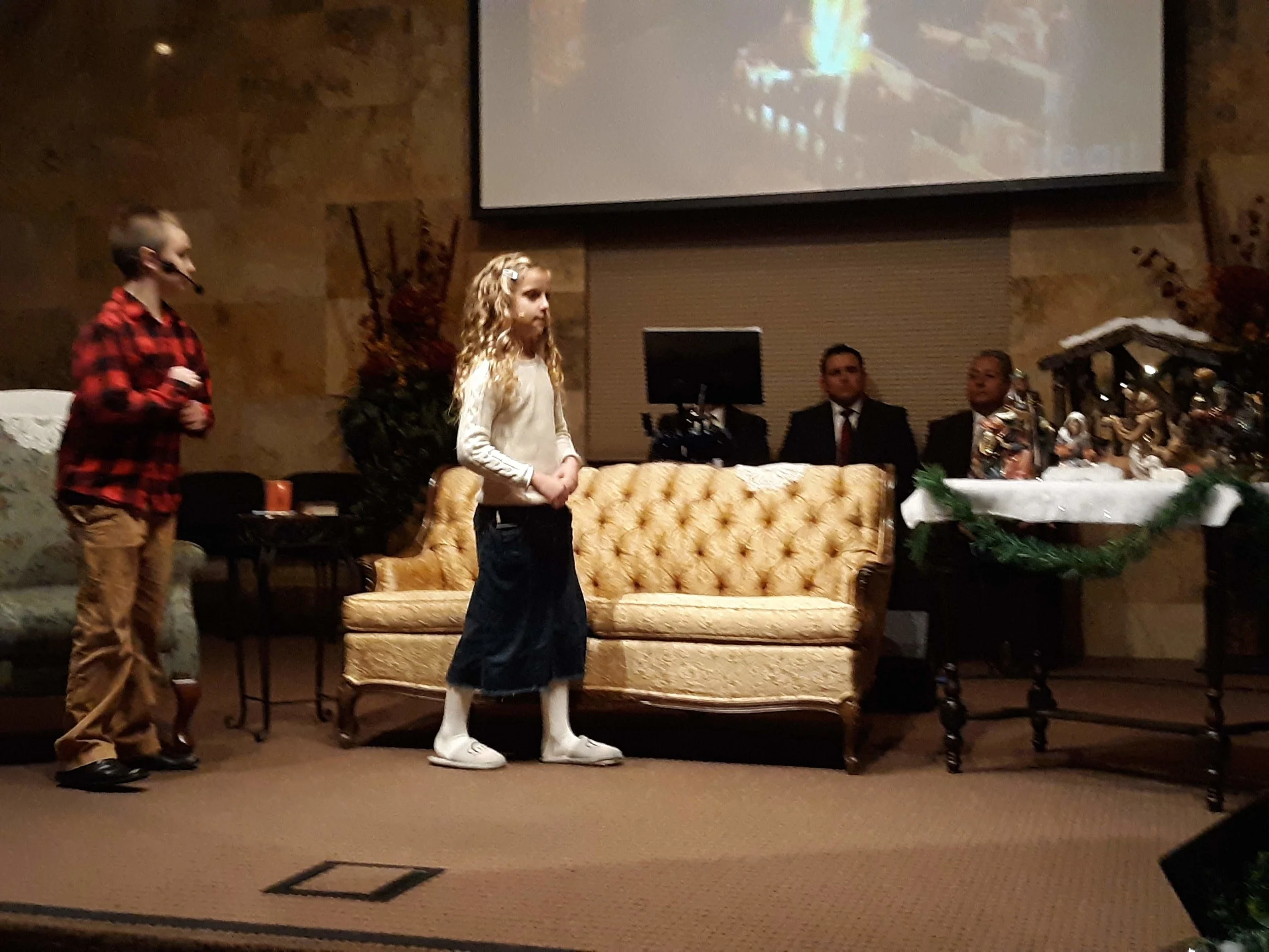 Dallas and Mandy singing “Where are you Christmas.”