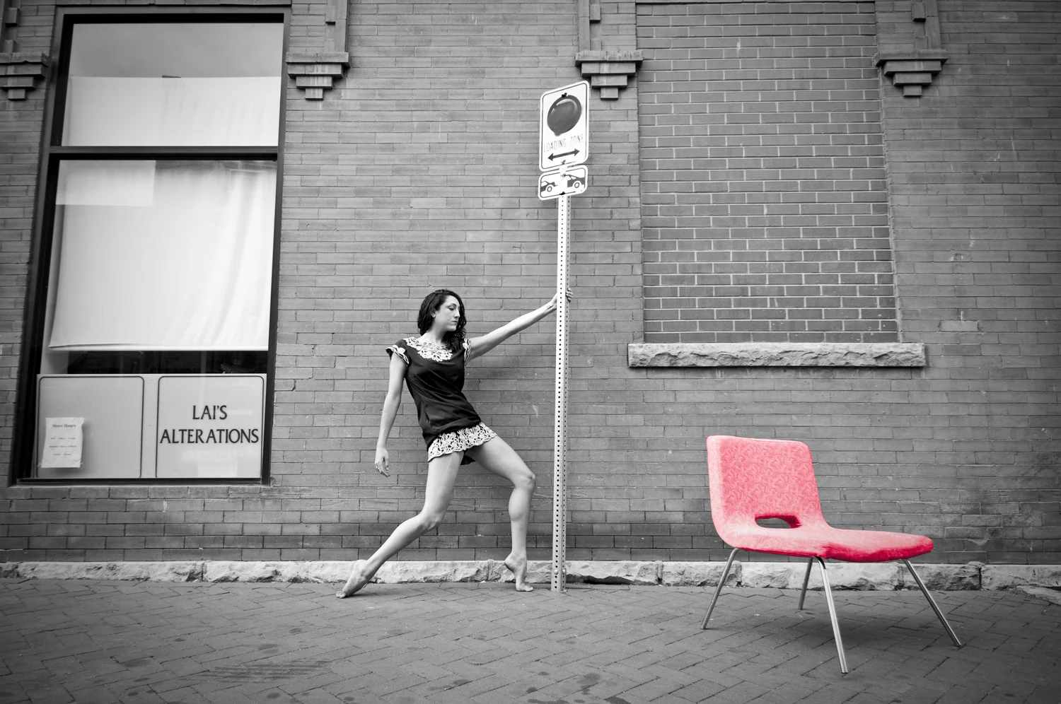 chair_pink2.jpg